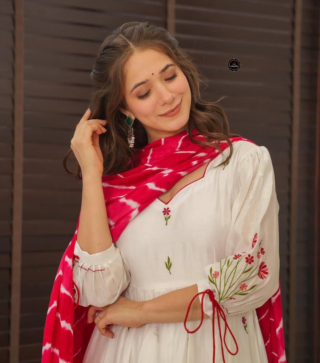 White Chanderi Cotton Pentagon Neckline Beautiful Embroidery Kurti Set