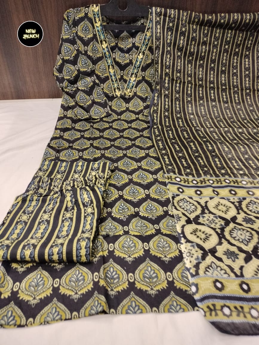 New Straight Black Kurta Set With New Style in Saganeri Block Print