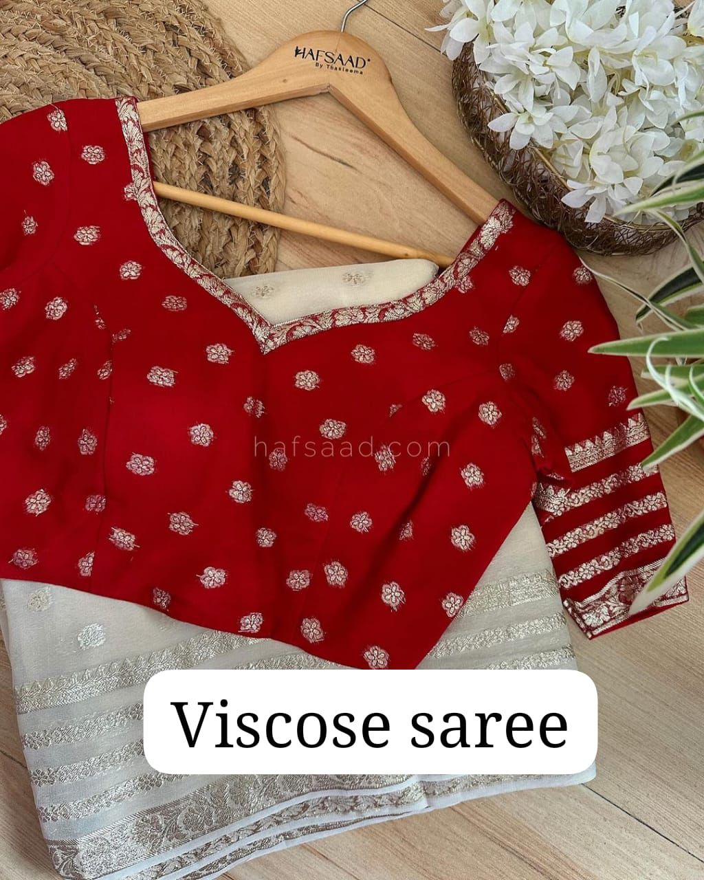 White Viscose Georgette Saree With Running Contras Red Blouse