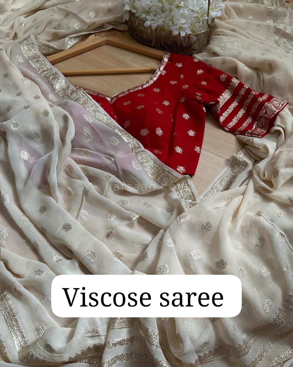 White Viscose Georgette Saree With Running Contras Red Blouse