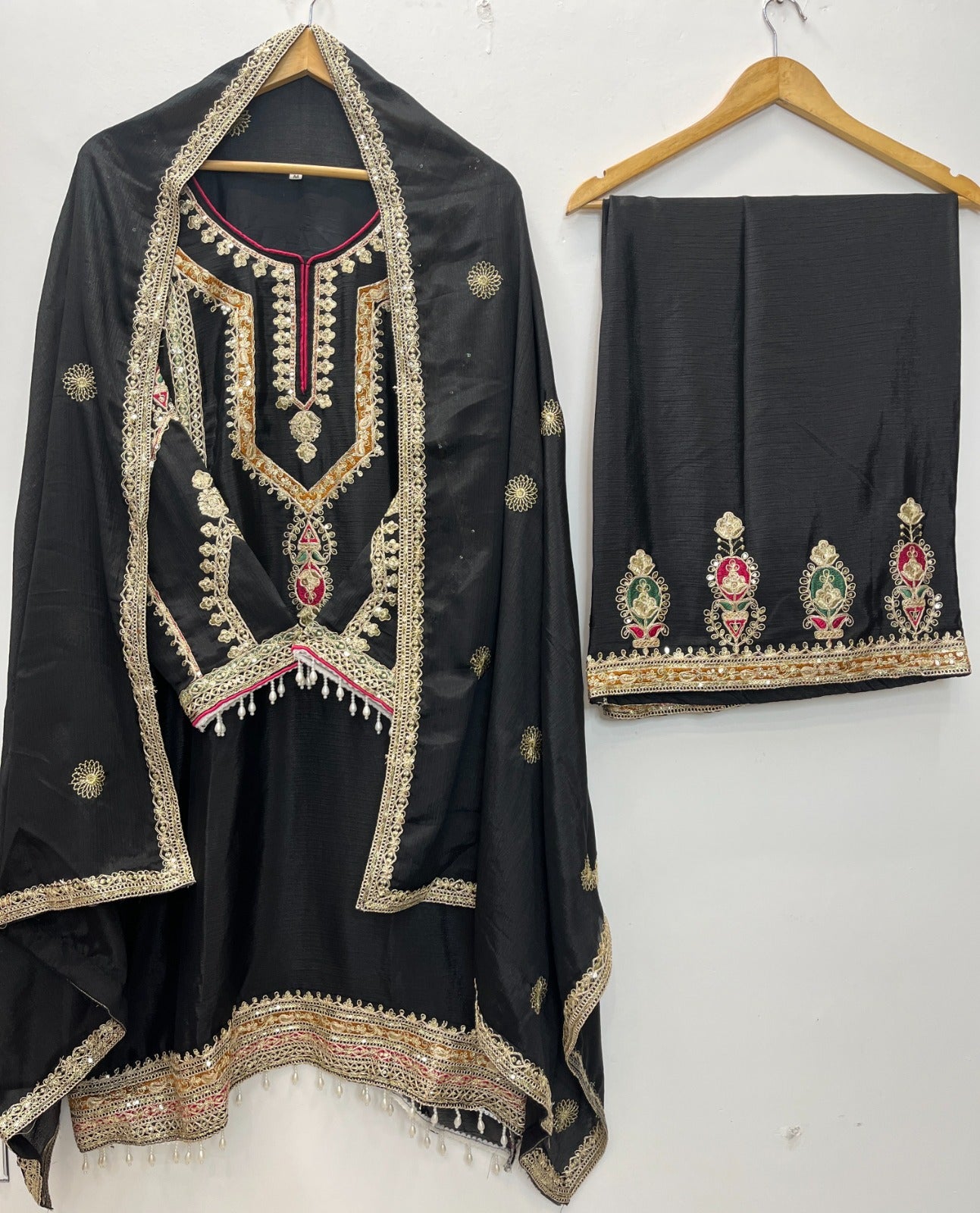 FESTIVAL ETHNIC OUTFIT SEQUENCE EMBROIDERY ON SILK FABRIC TOP AND PLAZZO WITH DUPATTA SET (For Other Size Details See Description)
