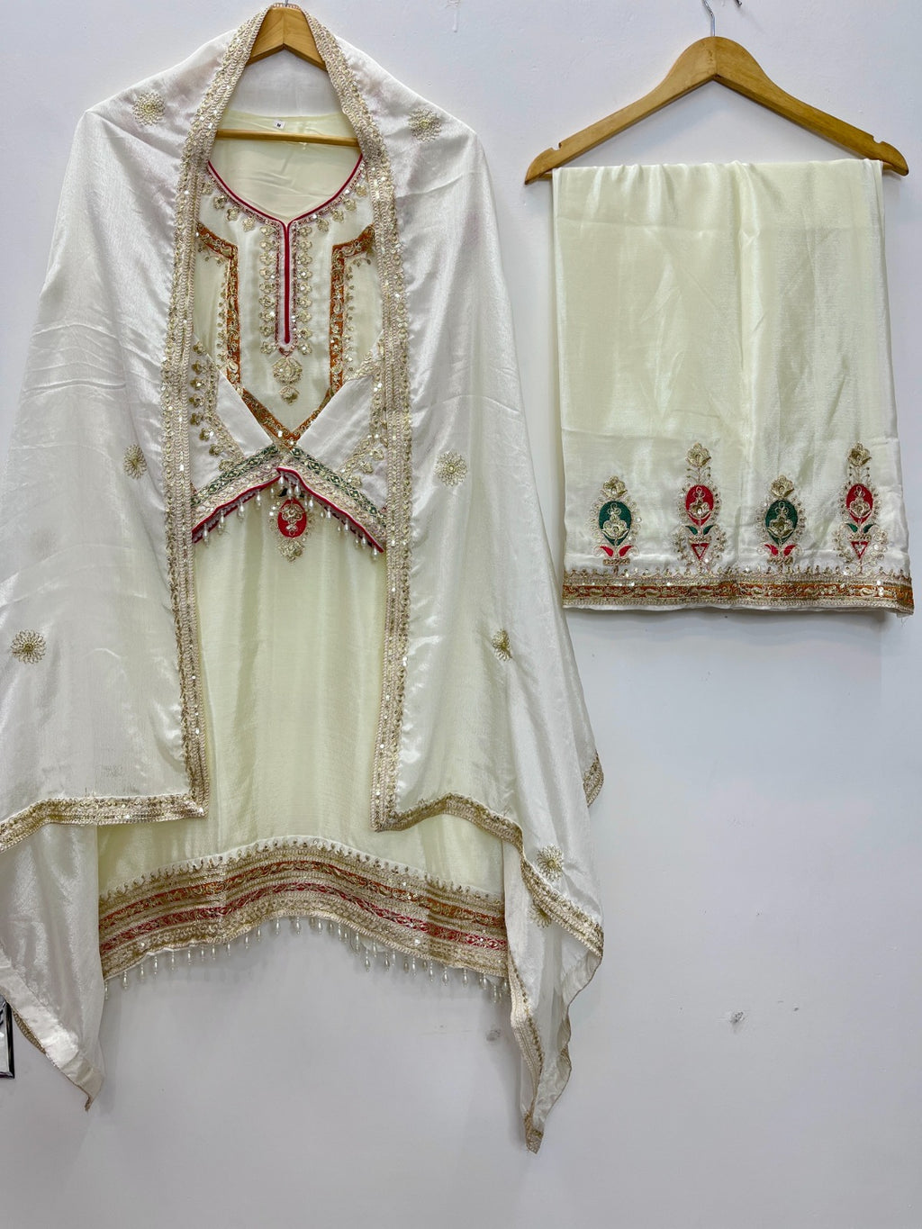 FESTIVAL ETHNIC OUTFIT SEQUENCE EMBROIDERY ON SILK FABRIC TOP AND PLAZZO WITH DUPATTA SET (For Other Size Details See Description)