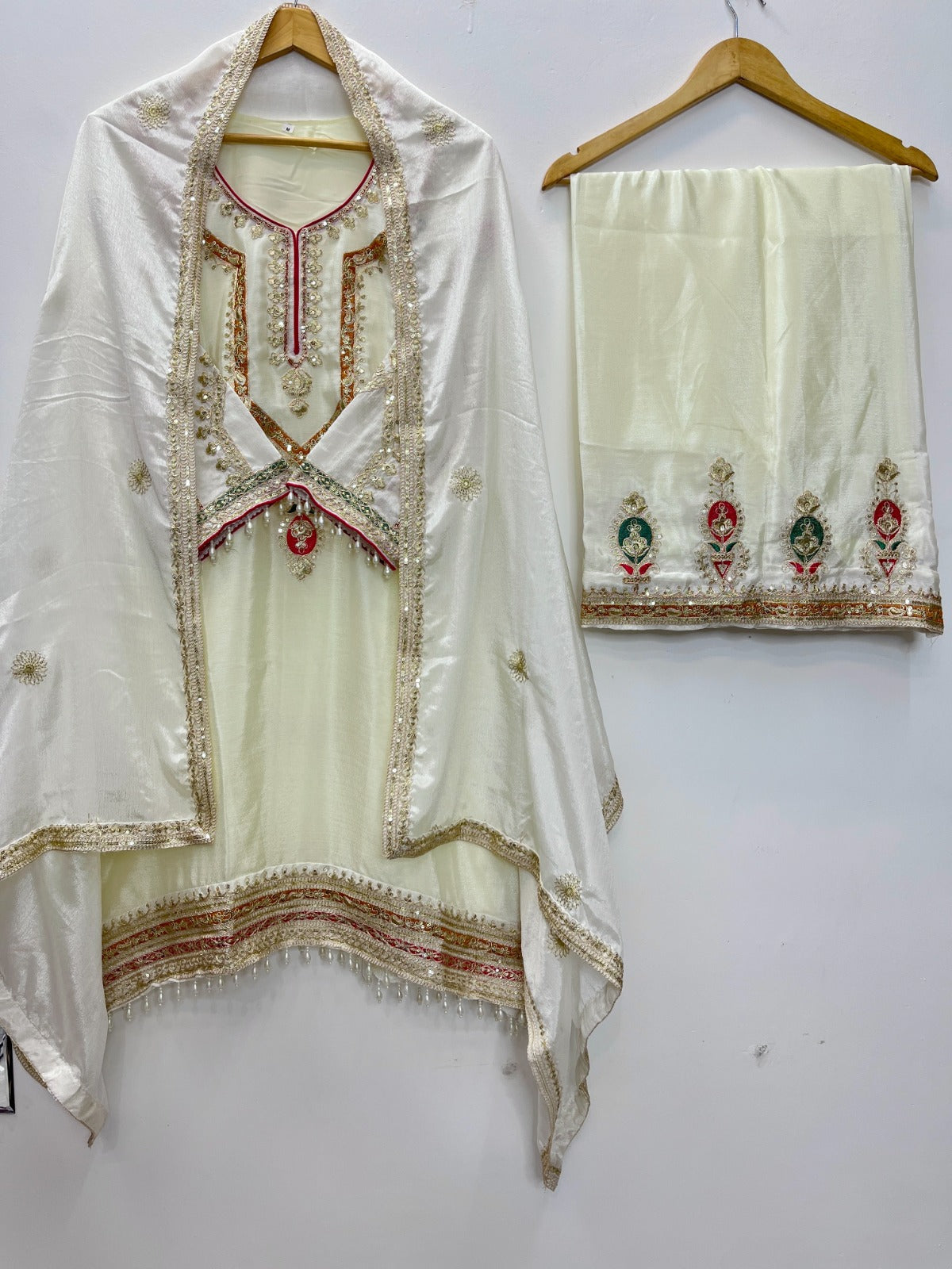 FESTIVAL ETHNIC OUTFIT SEQUENCE EMBROIDERY ON SILK FABRIC TOP AND PLAZZO WITH DUPATTA SET (For Other Size Details See Description)