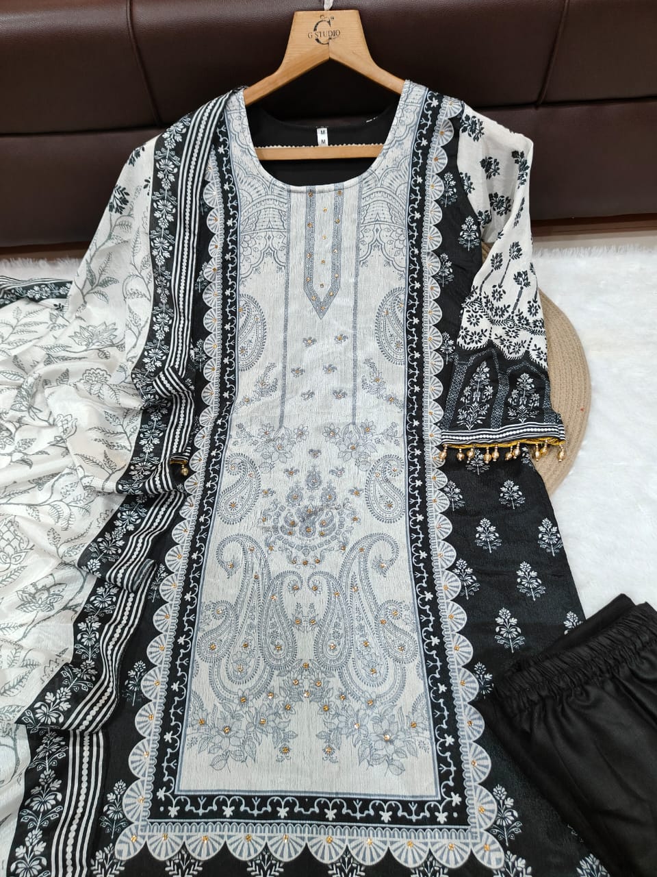 DESIGNER WEAR TRENDING  TOP WITH PRINTED WORK WITH DIAMOND WORK WITH PANTS AND DUPATTA