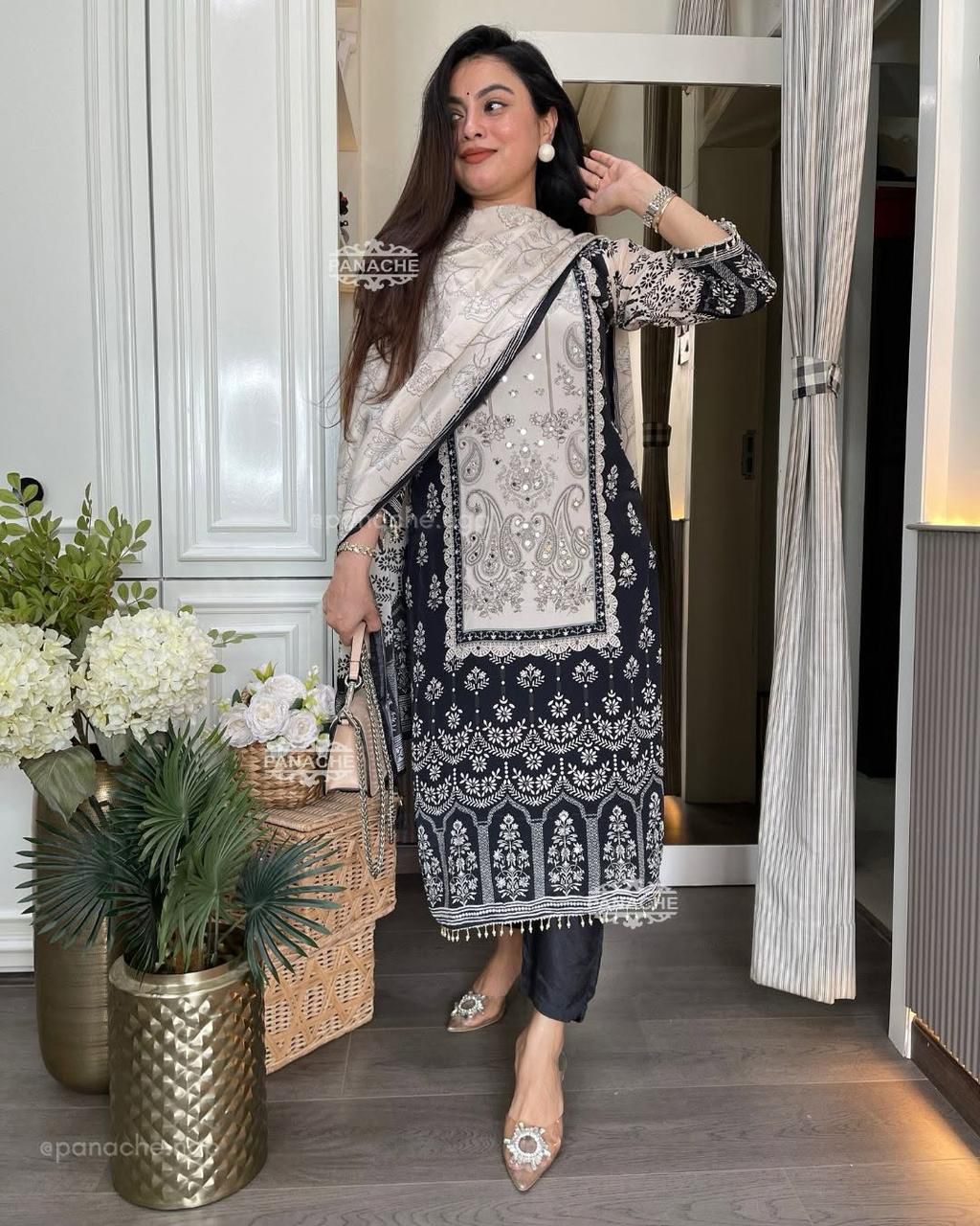 DESIGNER WEAR TRENDING  TOP WITH PRINTED WORK WITH DIAMOND WORK WITH PANTS AND DUPATTA