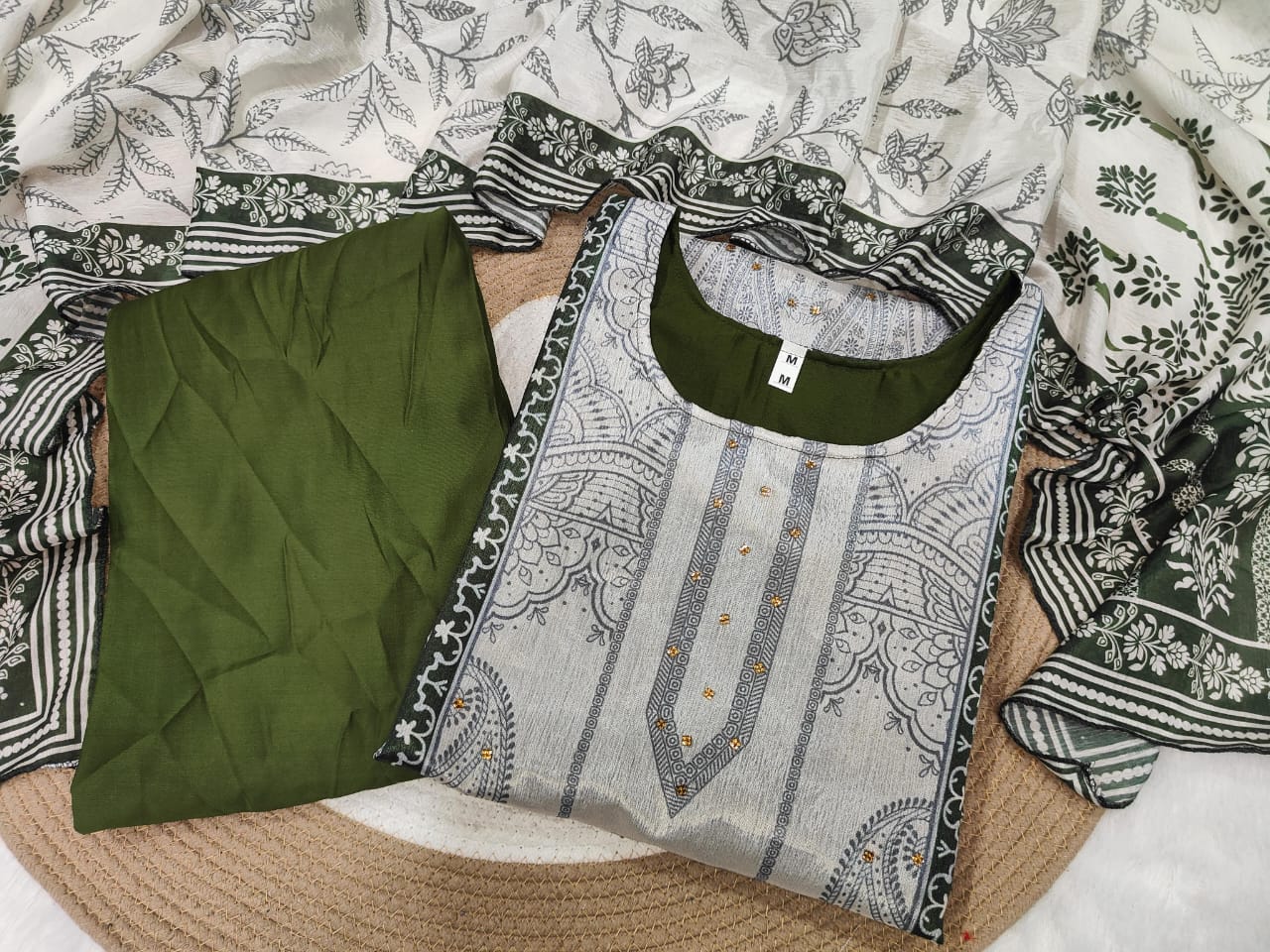 DESIGNER WEAR TRENDING  TOP WITH PRINTED WORK WITH DIAMOND WORK WITH PANTS AND DUPATTA