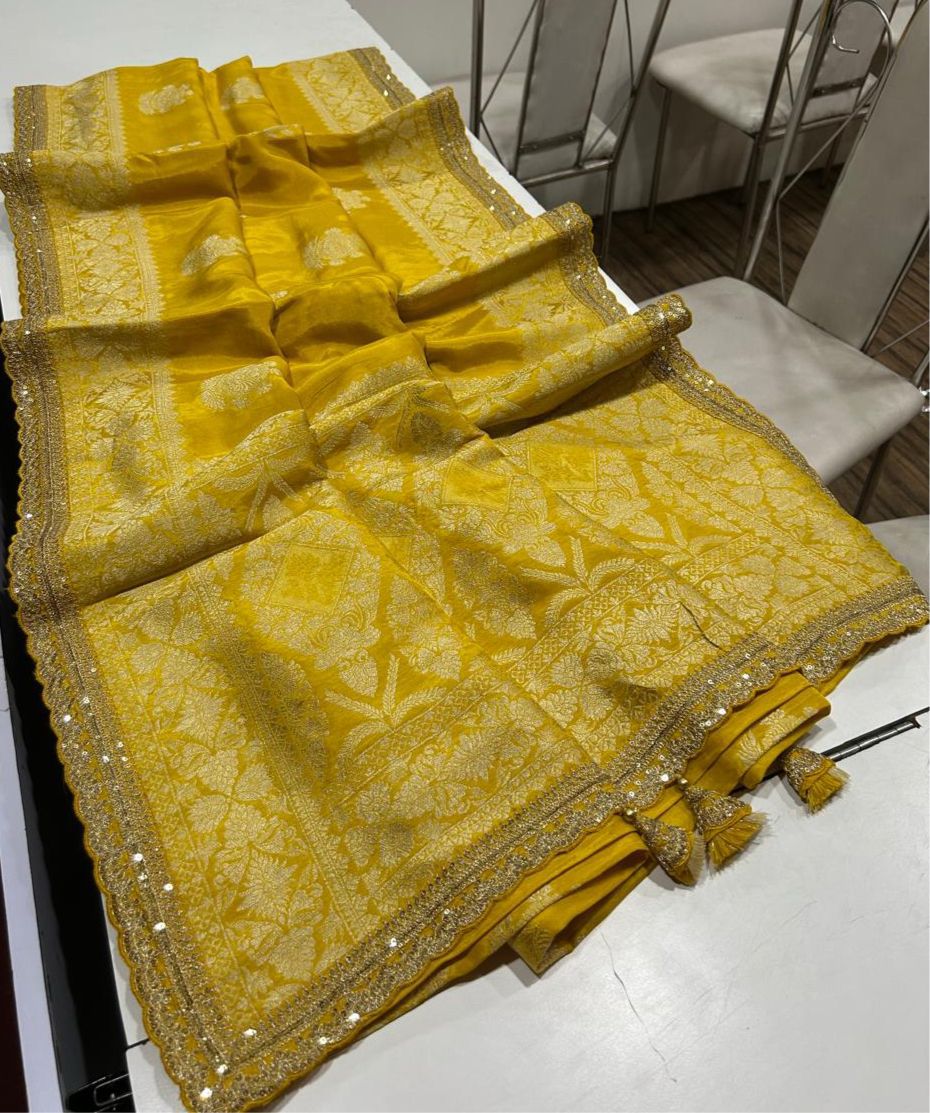 Russian Cotton Silk Weaving Saree Jari Elegant Weaving Rich Pallu With Embroidery Work Border