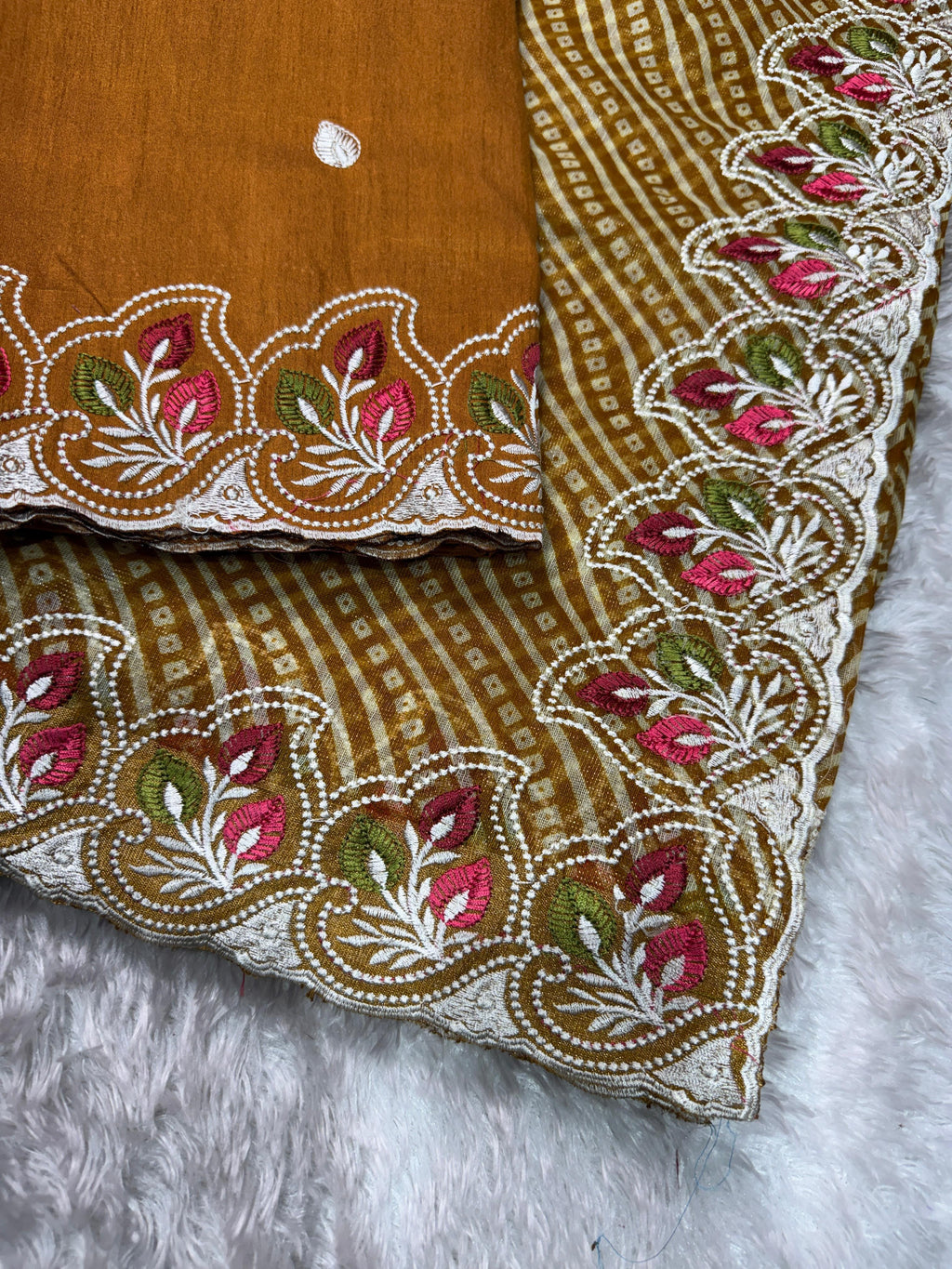 Buy Megha Cotton Embroidered Saree With Zari Border And Bandhani Print