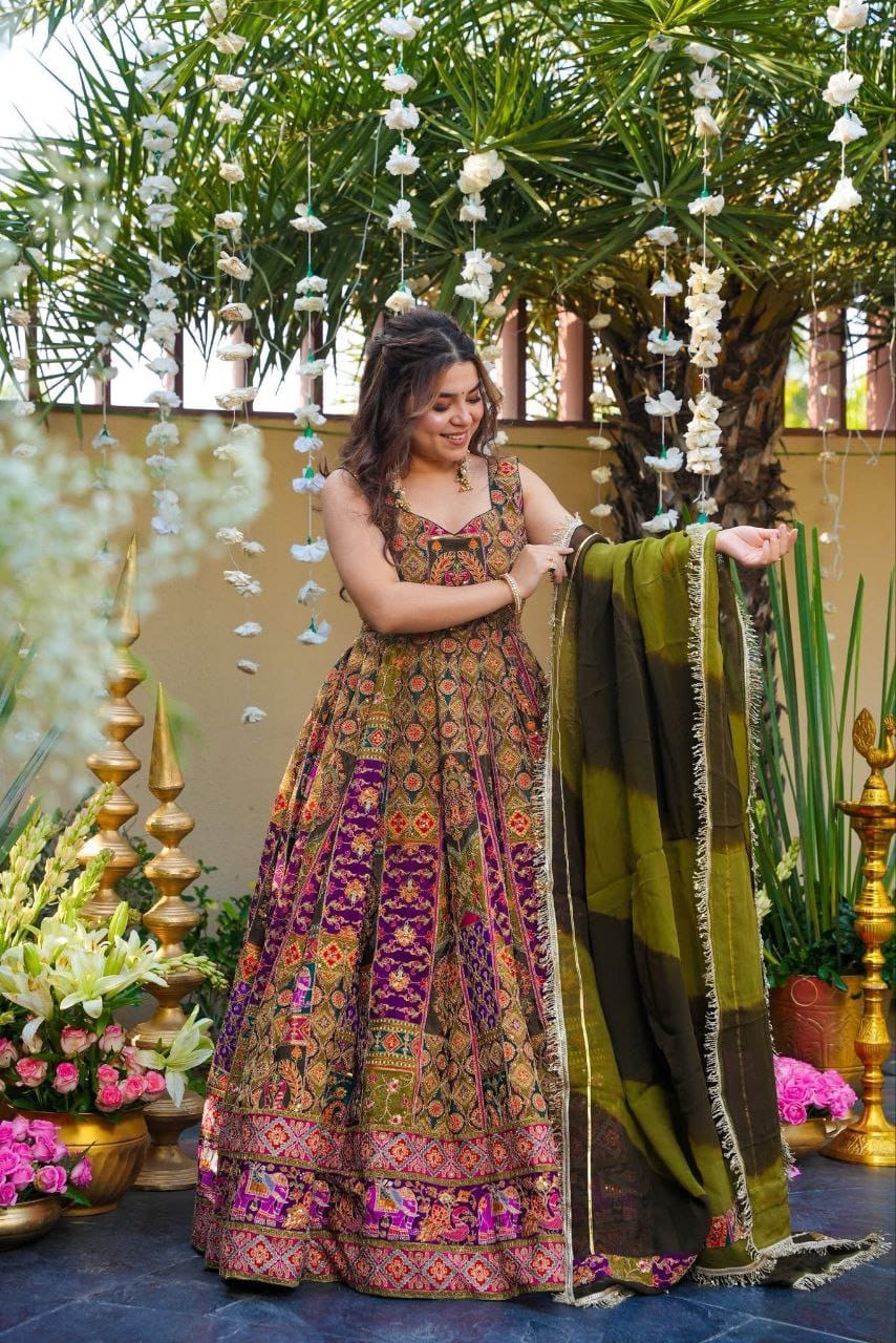 Buy This Exquisite Printed Chinon Wedding Gown Set