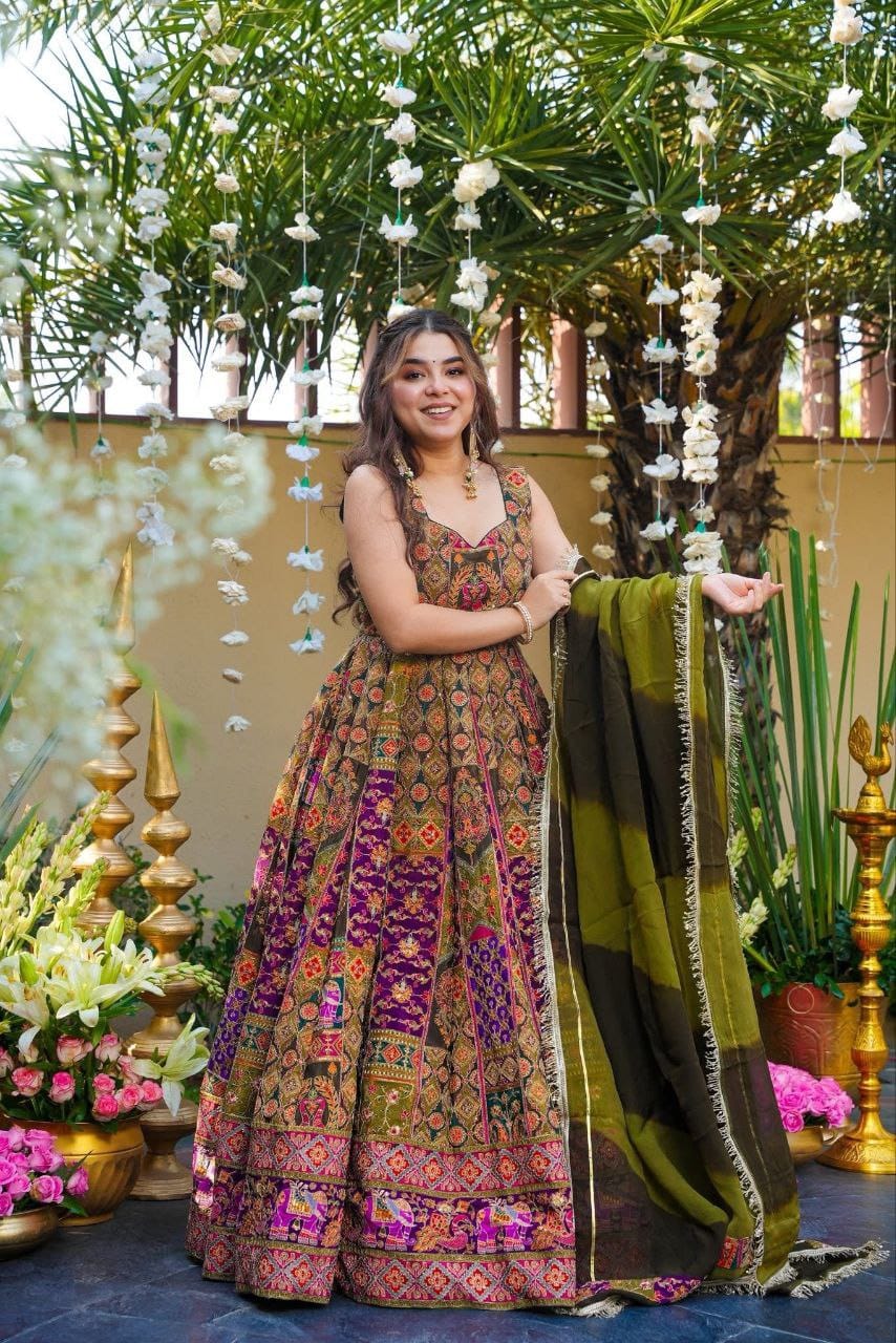 Buy This Exquisite Printed Chinon Wedding Gown Set