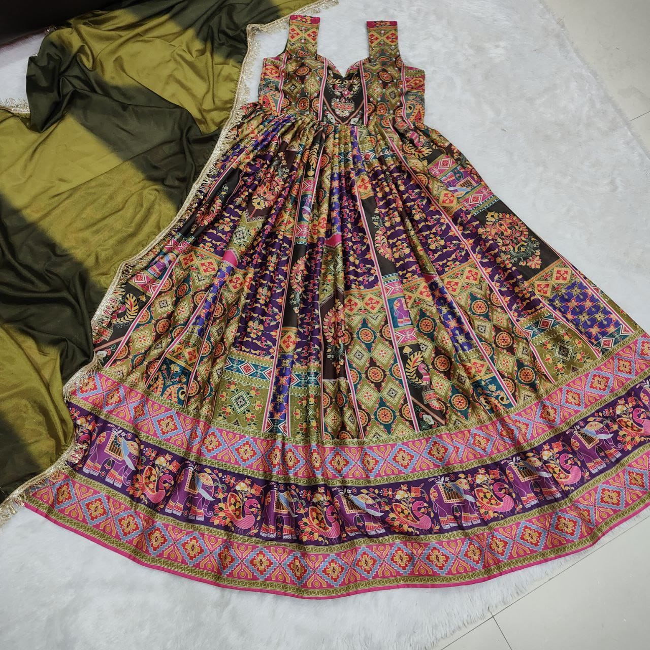 Buy This Exquisite Printed Chinon Wedding Gown Set