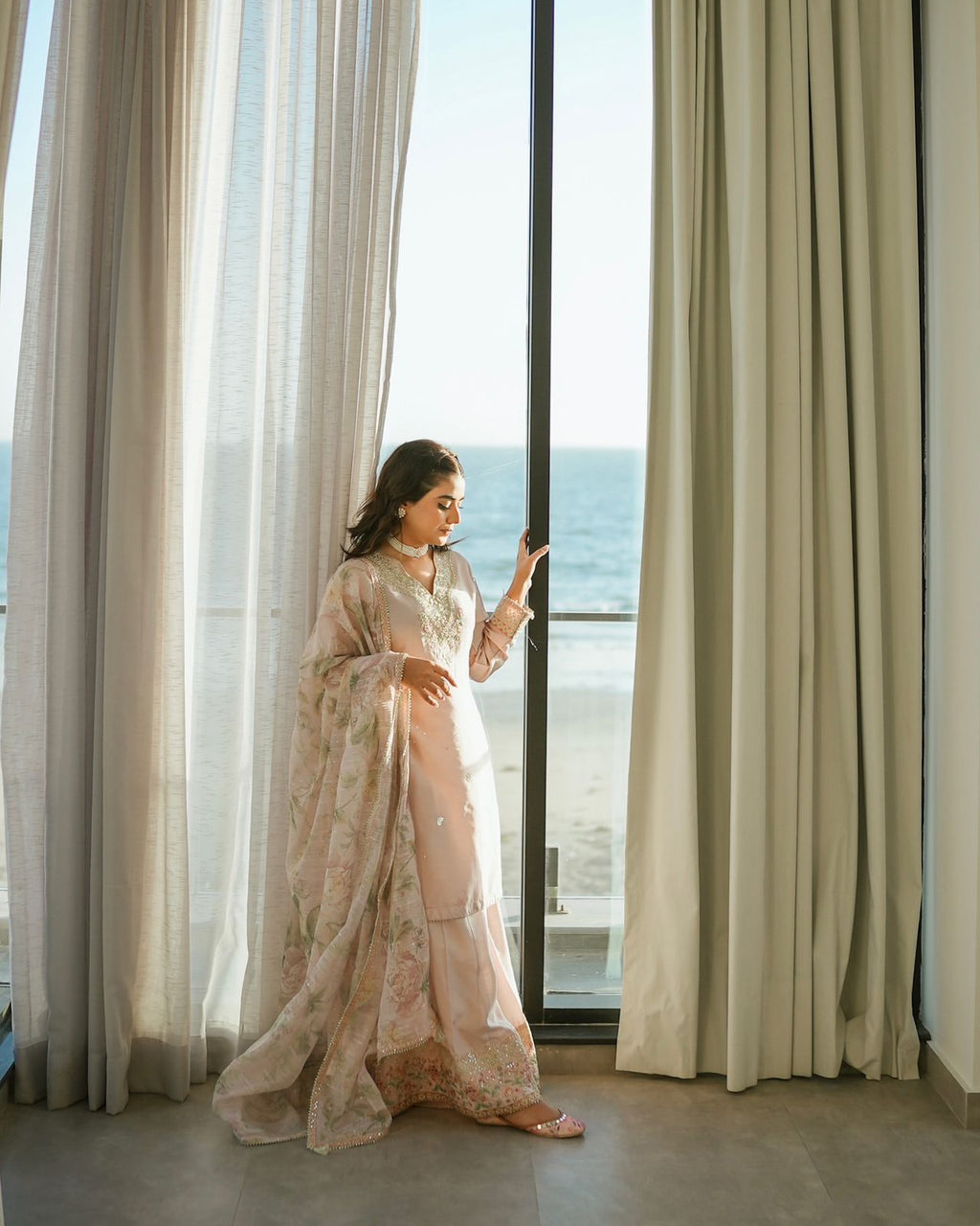 Pakistani-Style Palazzo Salwar Suit Đěsigner Party Wear Look Pure Natural Crepe Silk