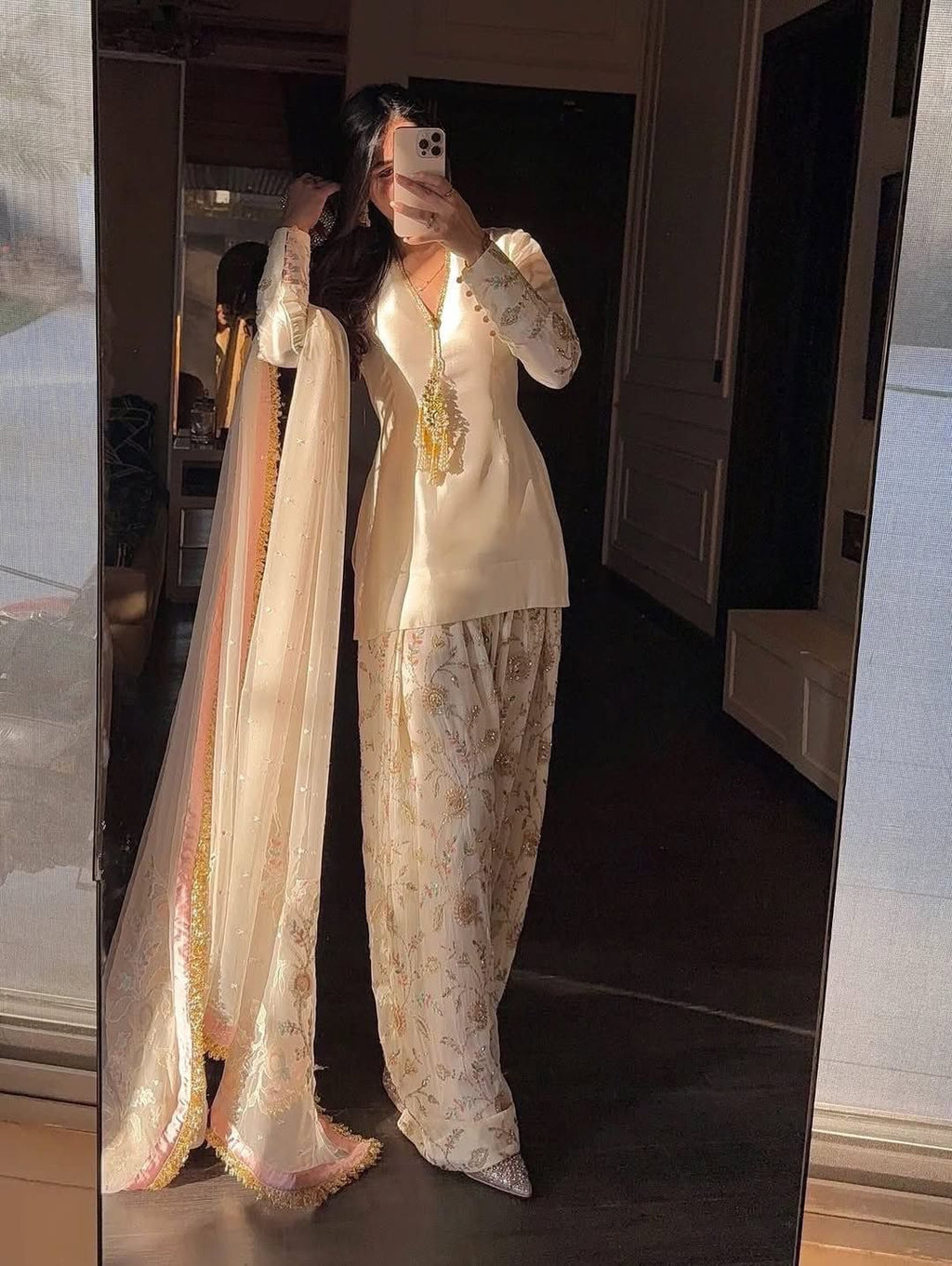 Đěsigner Party Wear Look Pur Glass Satin Top & Farsi Palazzo With Dupatta set