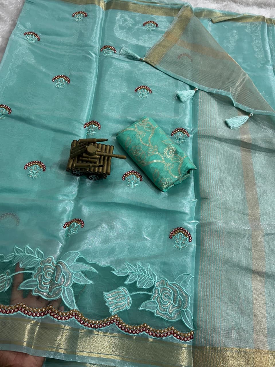 Design-Kastur Sari