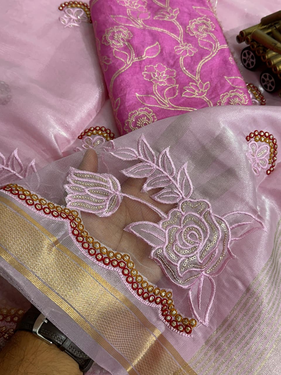 Design-Kastur Sari