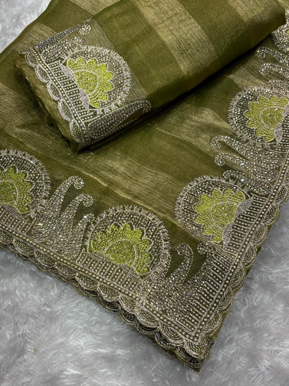 This fandy chiffon saree,