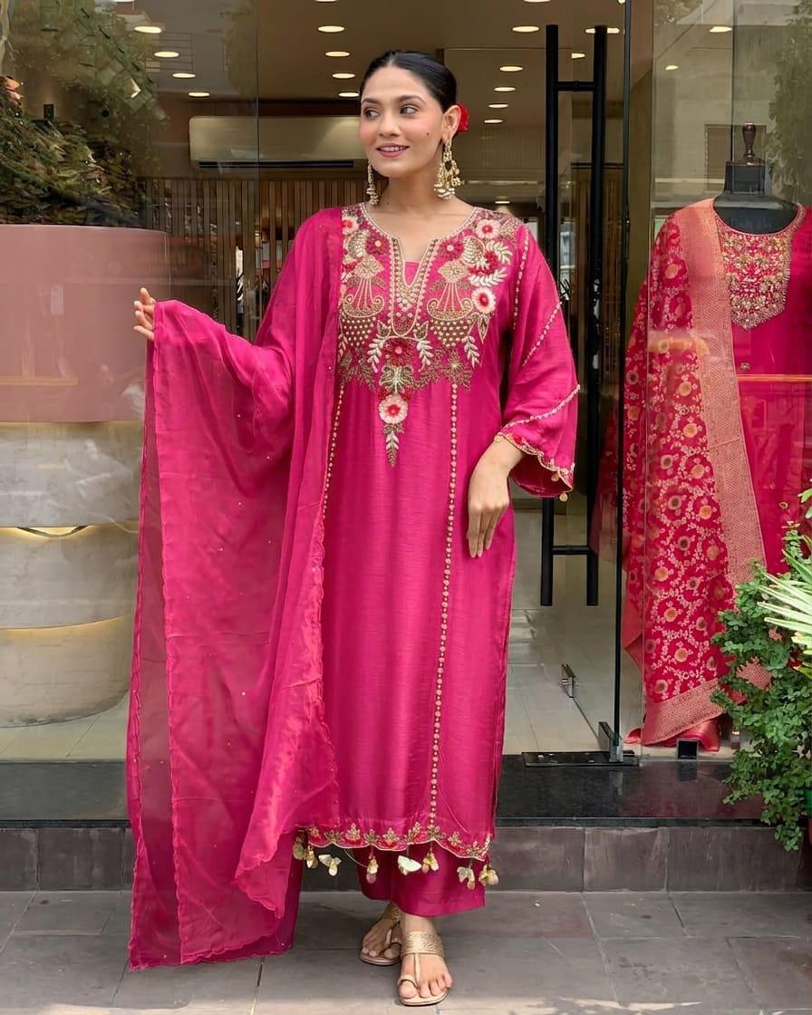 WOMEN'S PURE VISCOSE CHANDERI SILK KURTA SETS