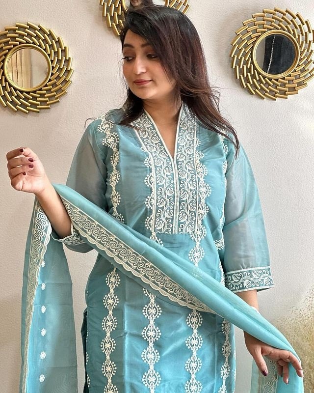 "Mangaldeep Women Silk Kurta Pant Dupatta Set"💕