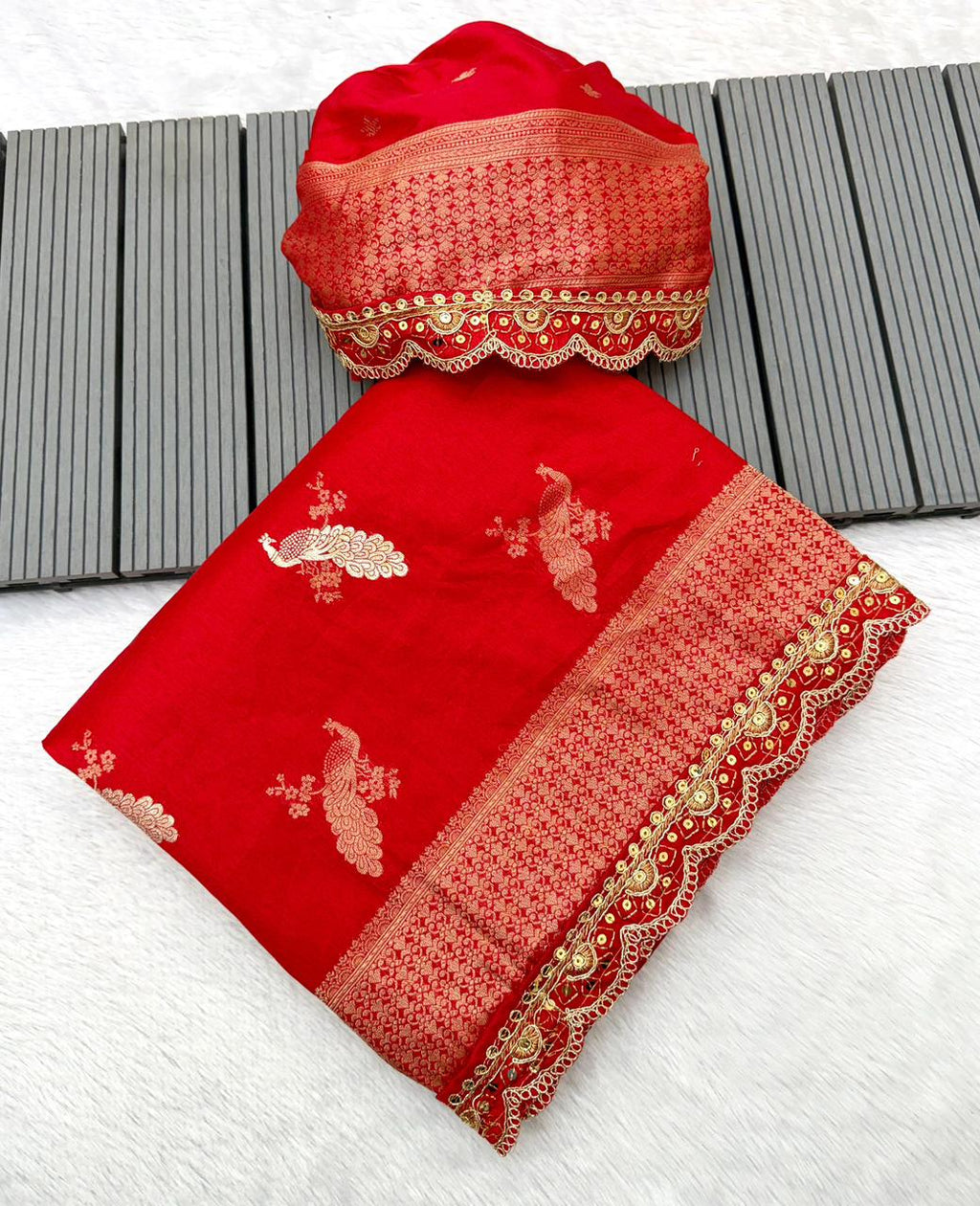 kanchi borders meets the tradition saree