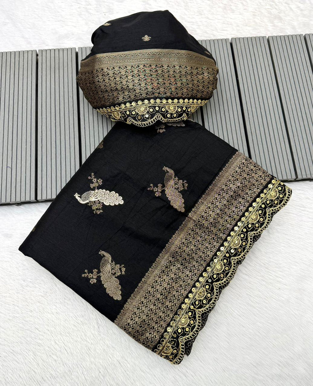 kanchi borders meets the tradition saree