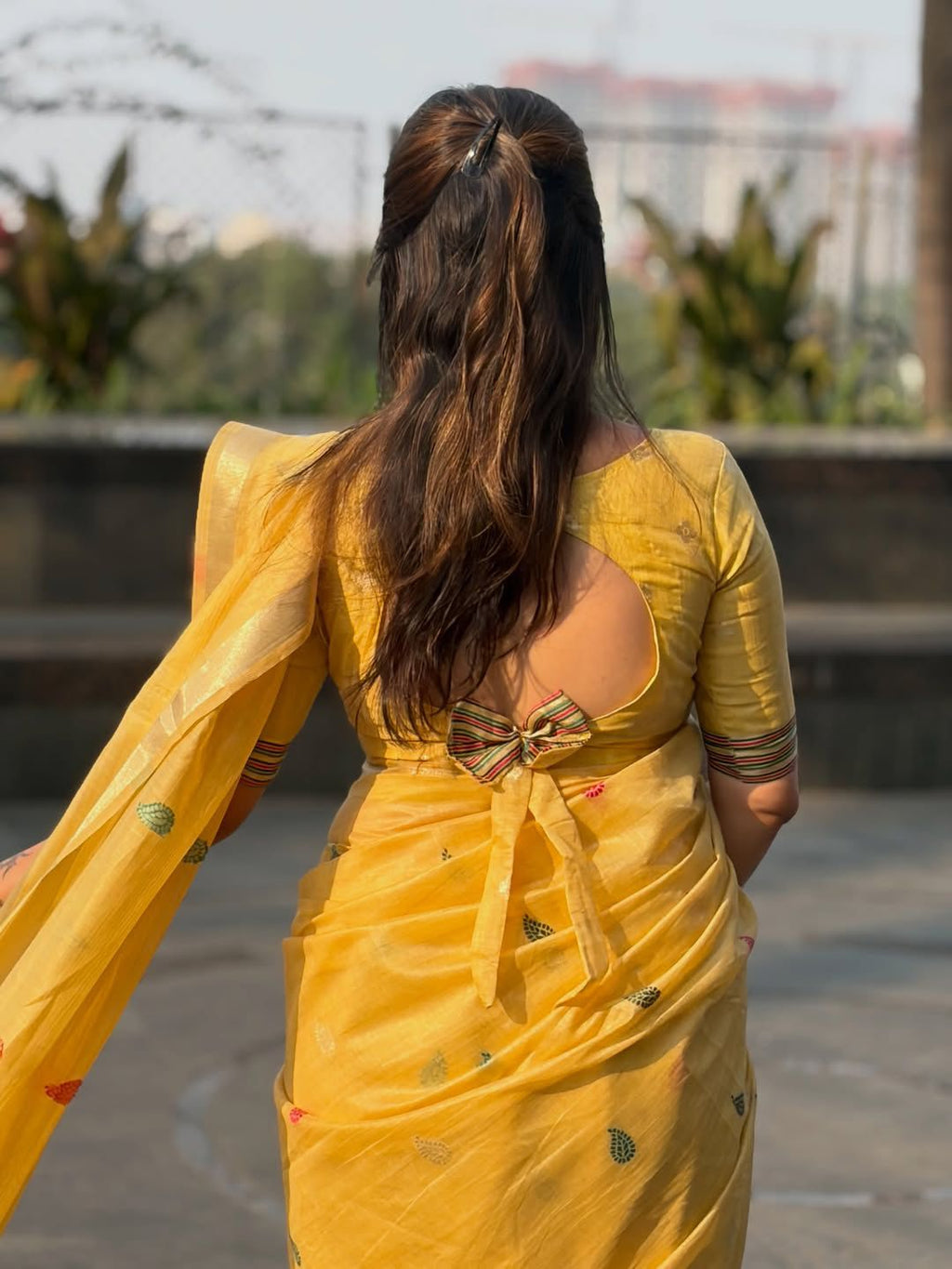 Weaving design all over the saree