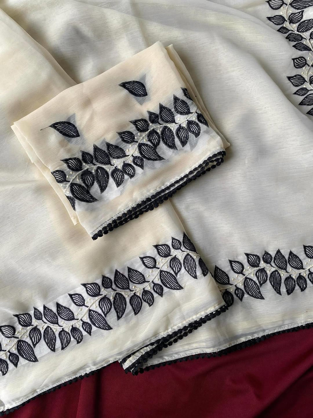 Goldy crush saree with all over thread work