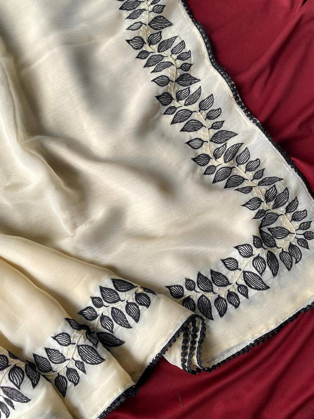 Goldy crush saree with all over thread work