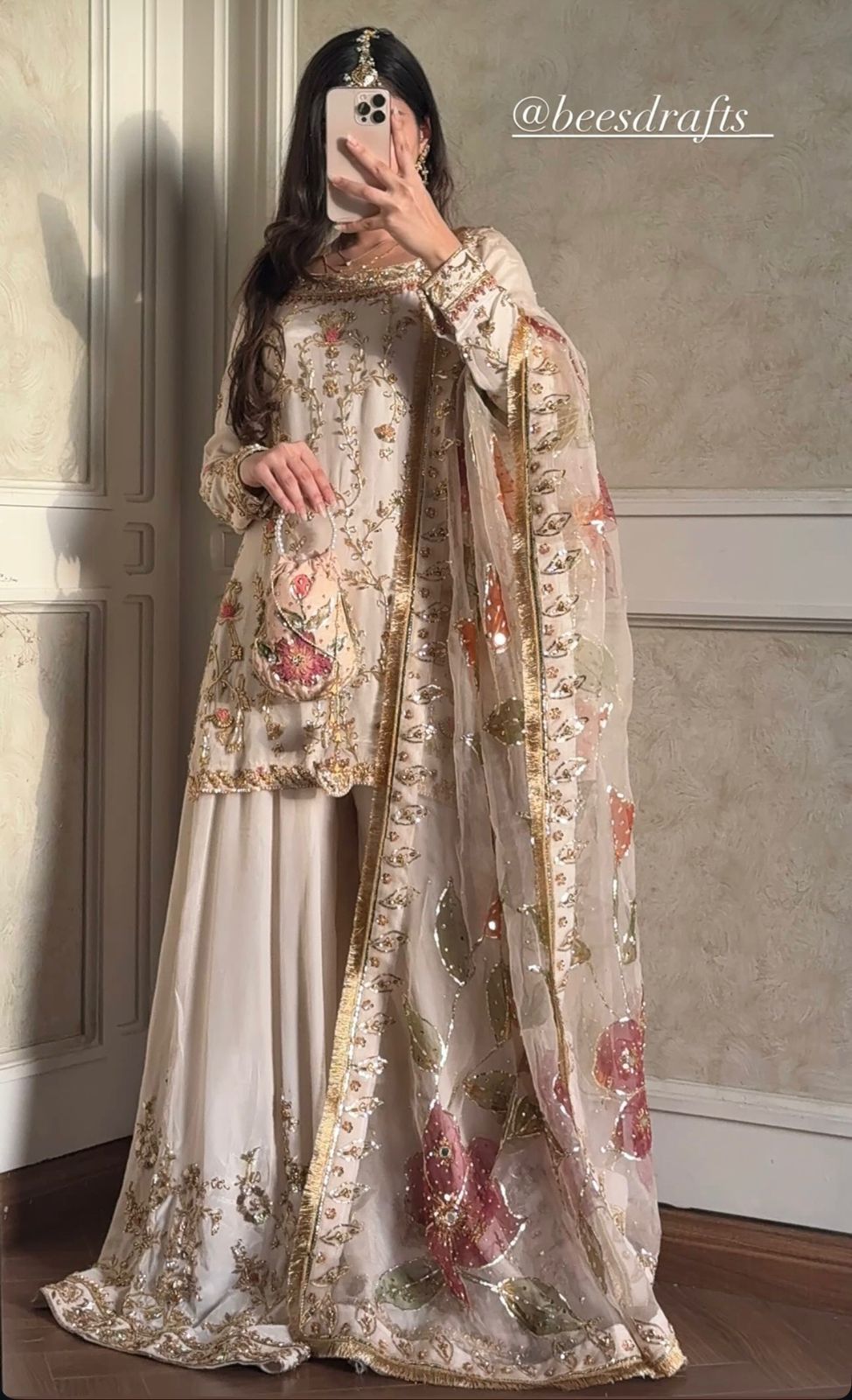 New Đěsigner Party Wear Look Heavy Cinon Silk Top Sarara & Dupatta Set