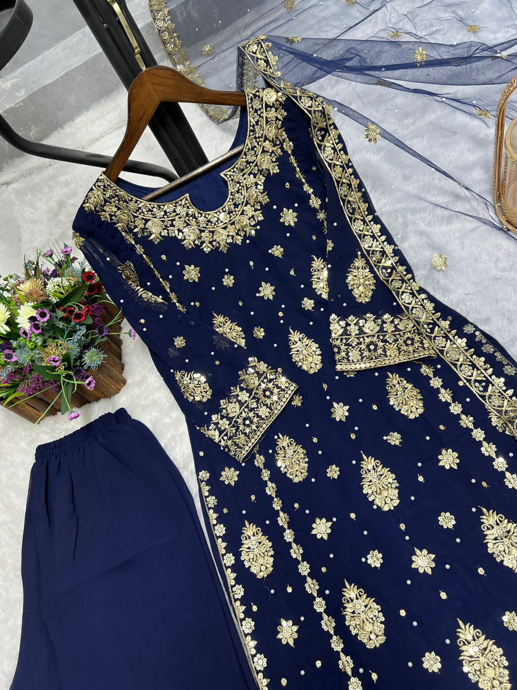 PRESENTING 3 PIECE STYLISH KURTI DUPATTA WITH BEAUTIFUL PLAZZO