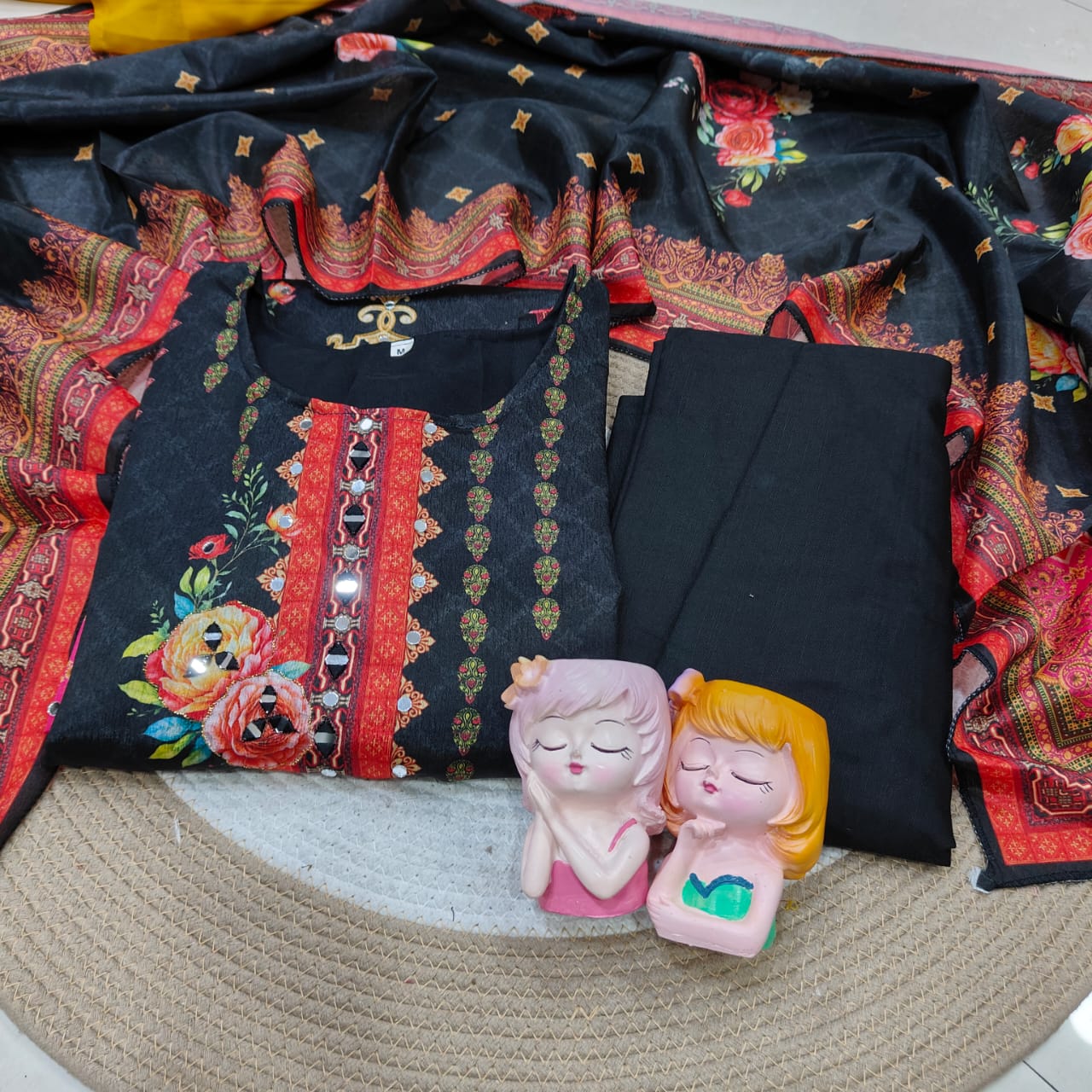 Premium Chinon febric Pakistani Floral print and embroidery mirror works 3-Piece Suit Set