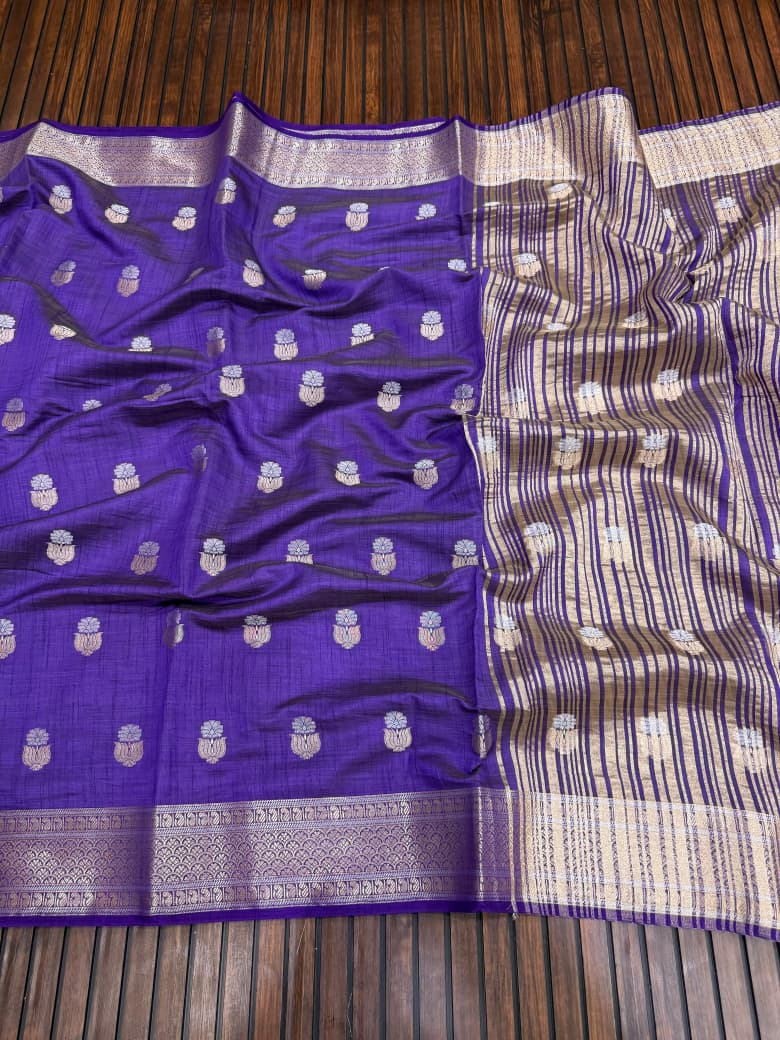 Pure Tuser Silk Jaqurad Weaving Lotus sari