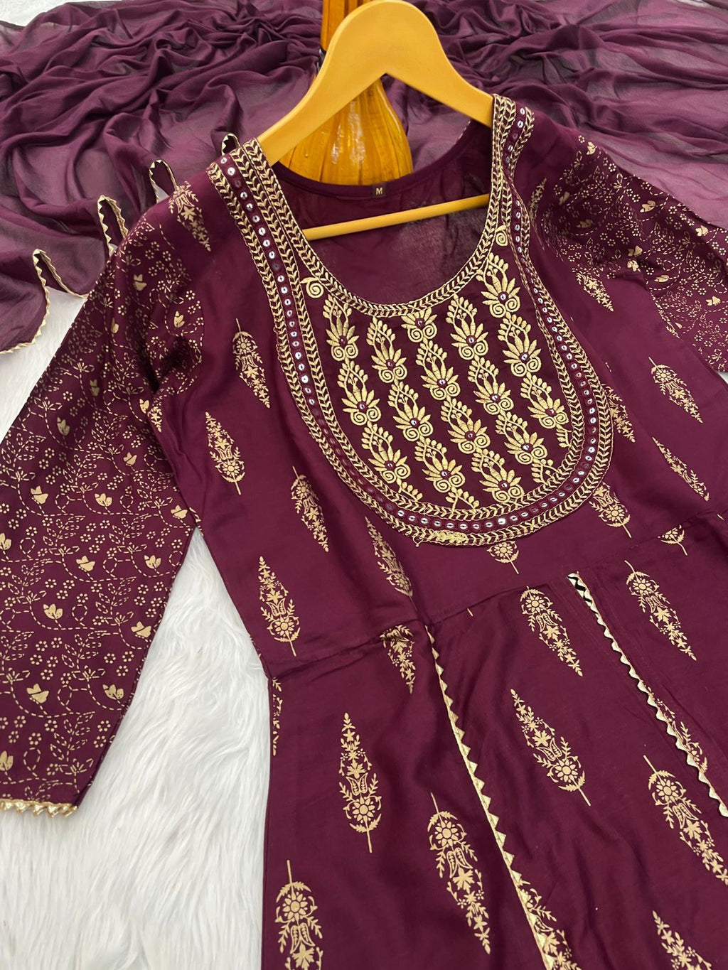New Reyon beautiful suit set and duppta