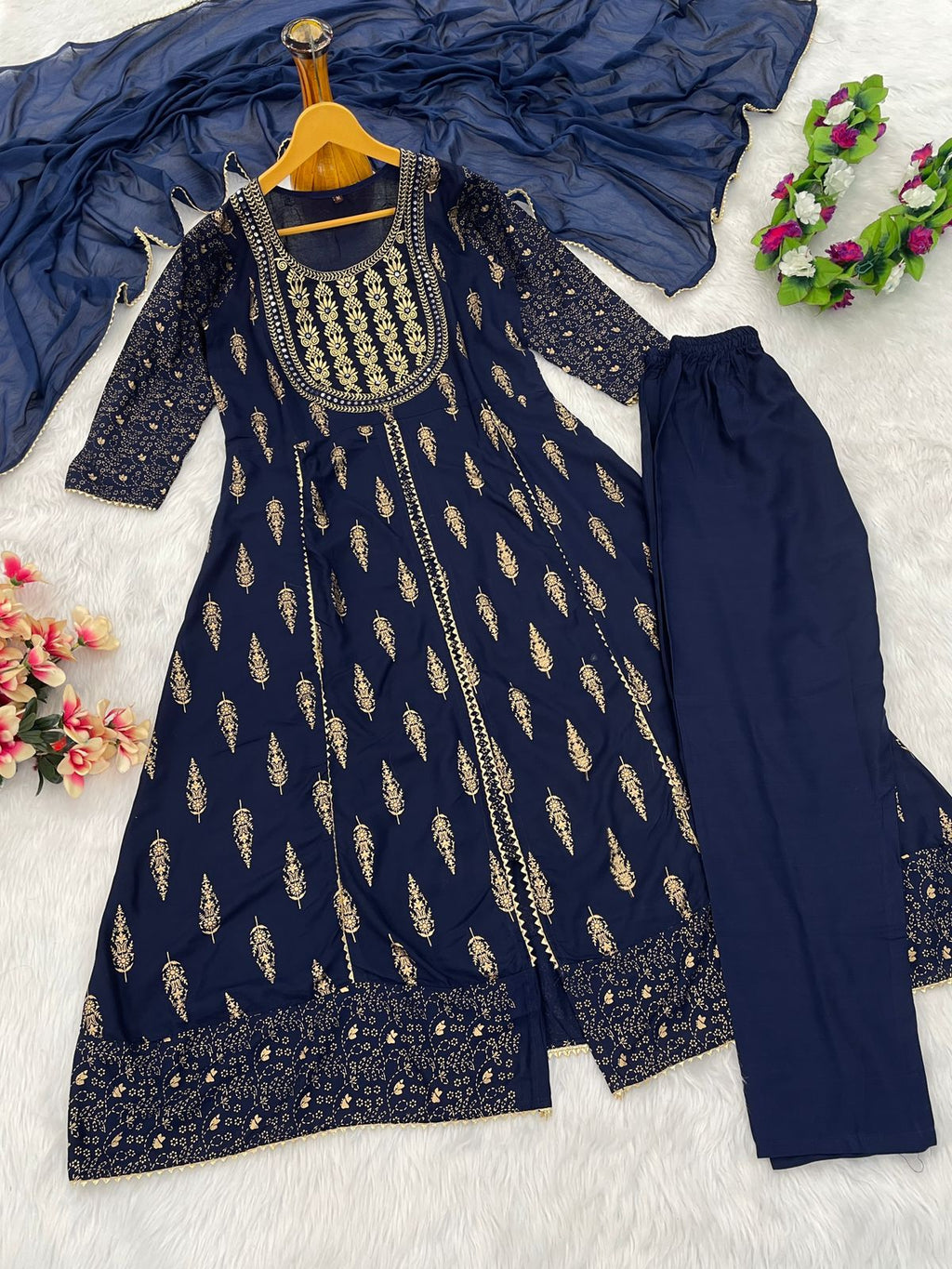 New Reyon beautiful suit set and duppta
