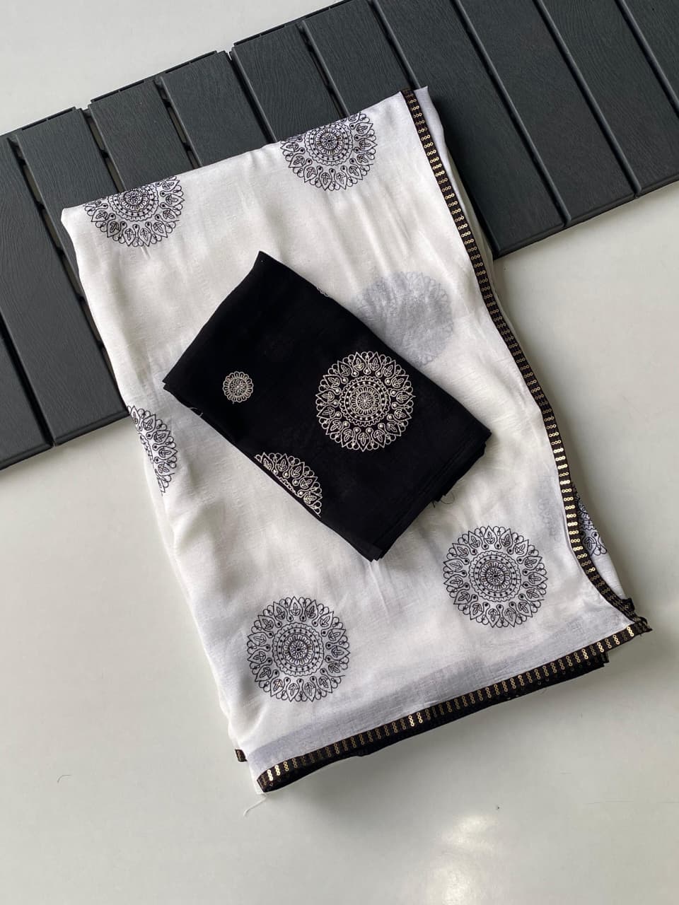 Pure crush fabric saree