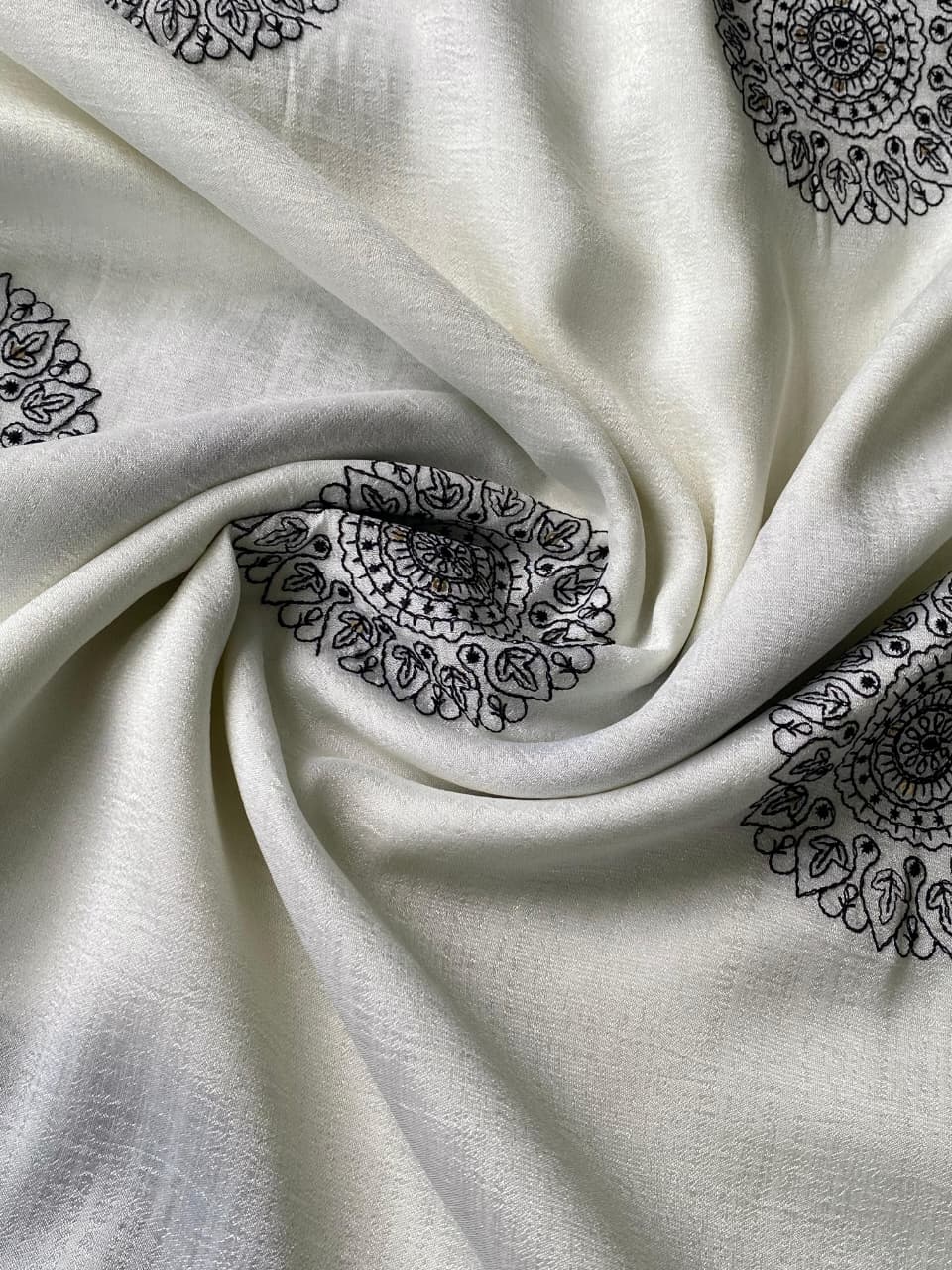 Pure crush fabric saree