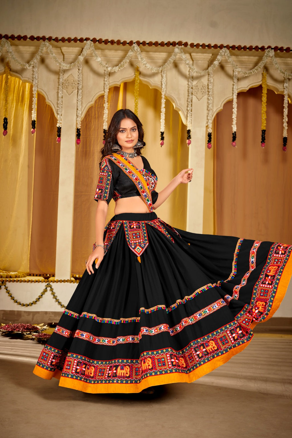 NAVRATRI CHANIYA CHOLI COLLECTION