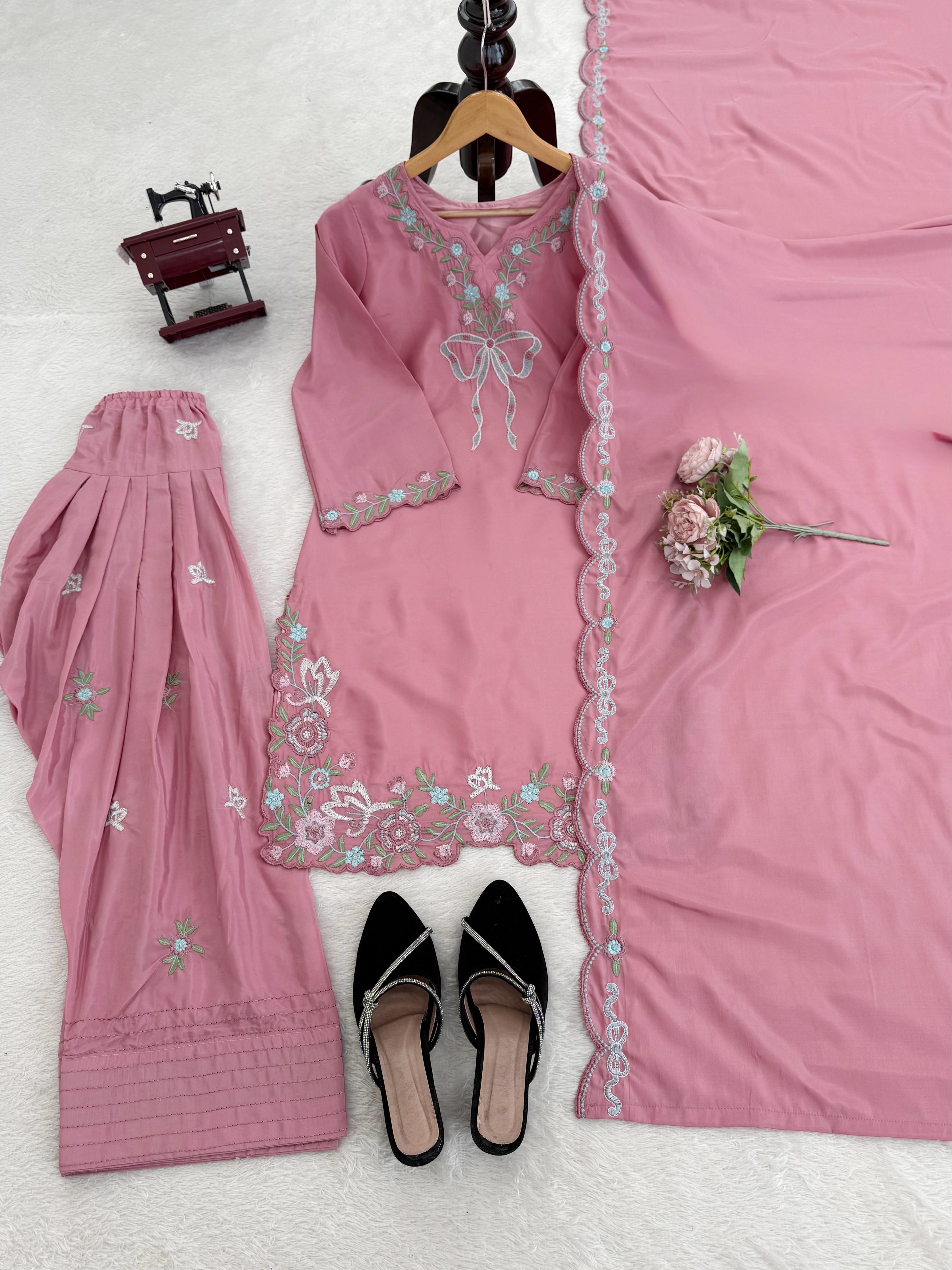 Crafted for comfort Plazzo Suite Set