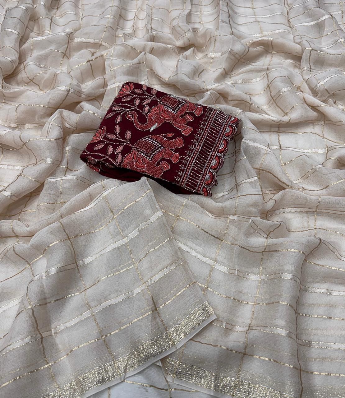 priyanka saree