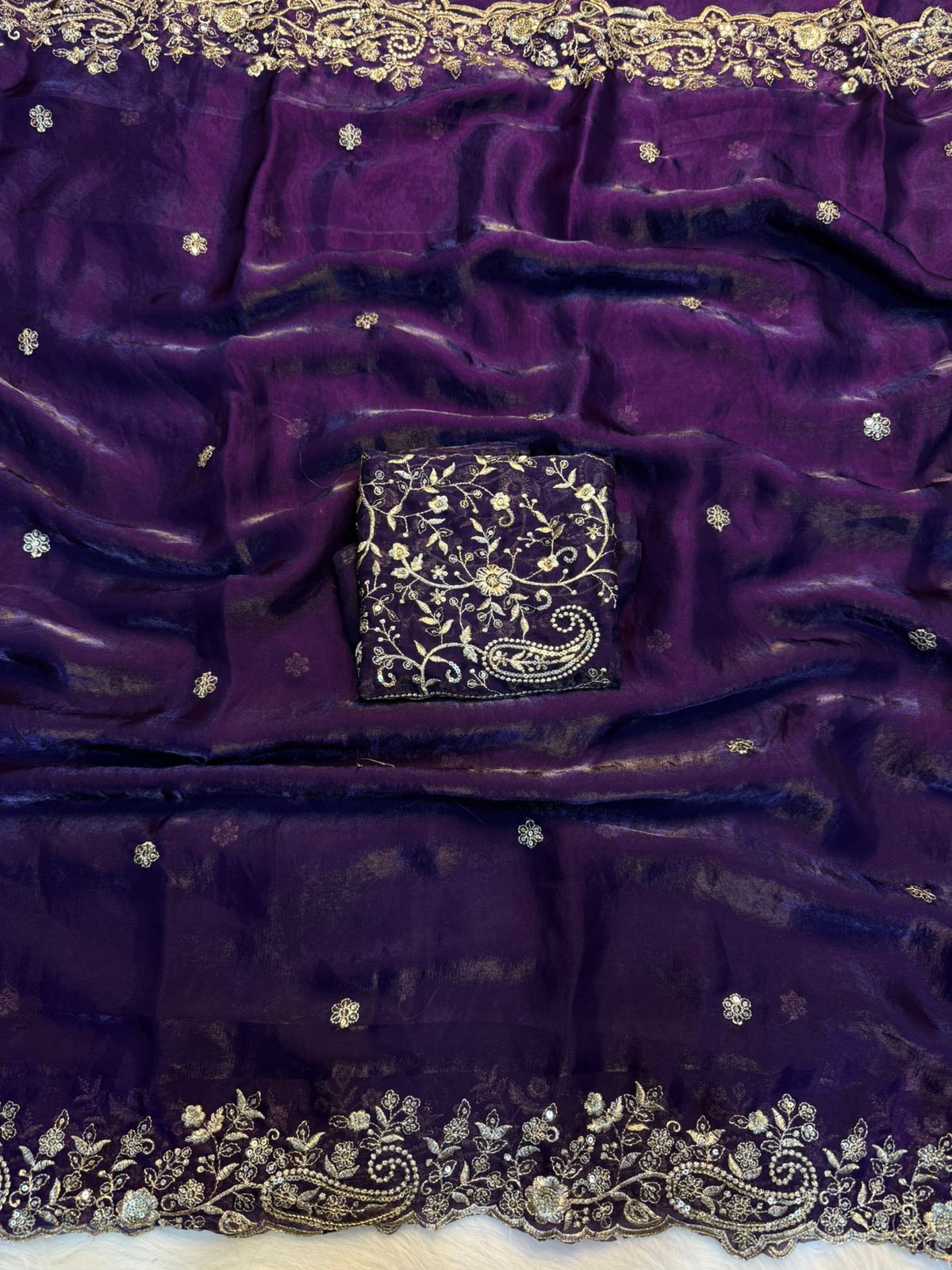 SUPER DUPER HIT DESIGN SARI