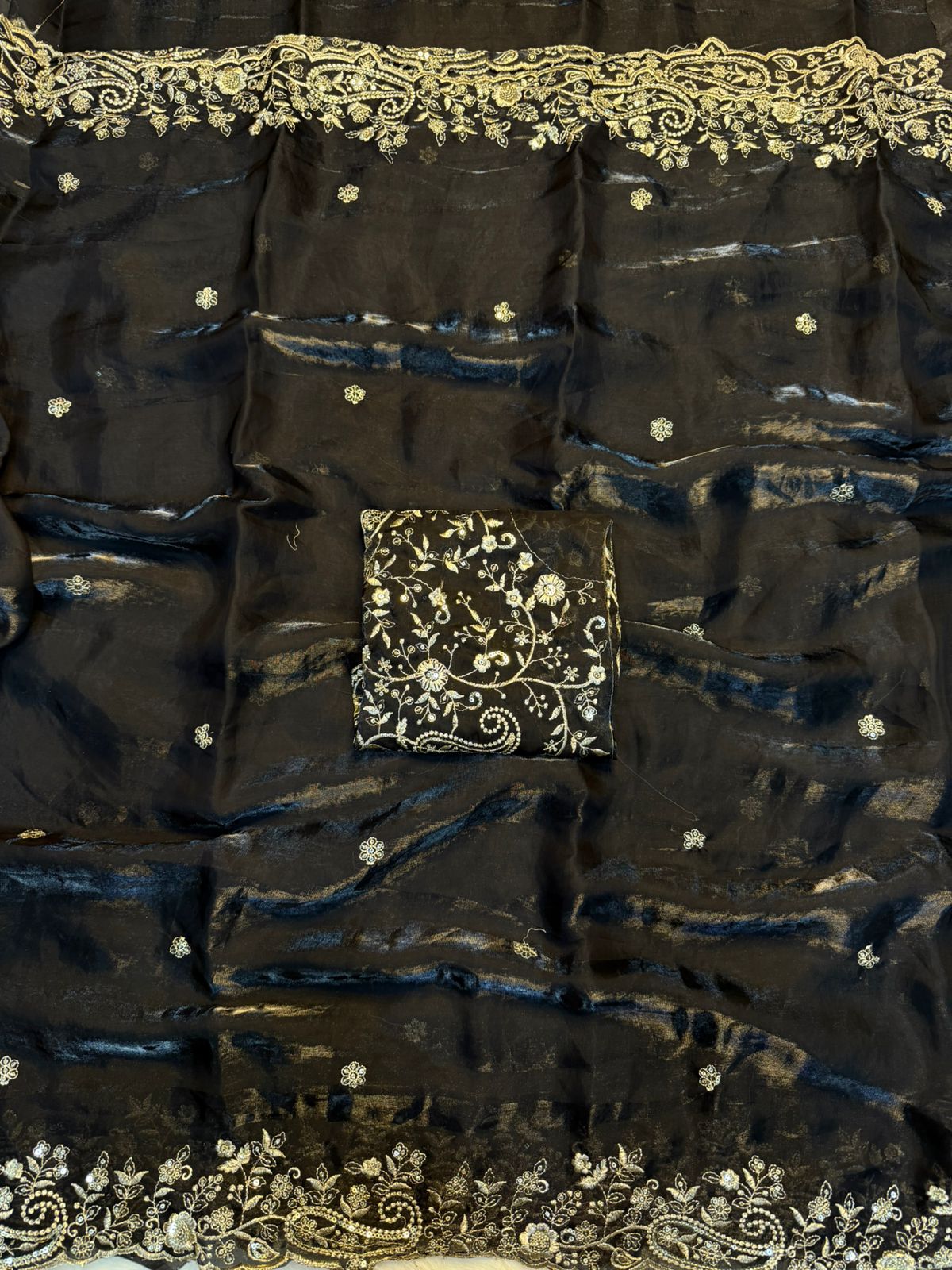 SUPER DUPER HIT DESIGN SARI