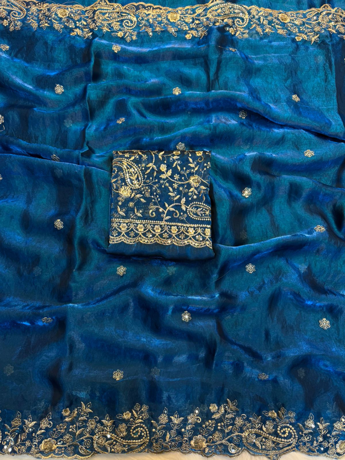 SUPER DUPER HIT DESIGN SARI