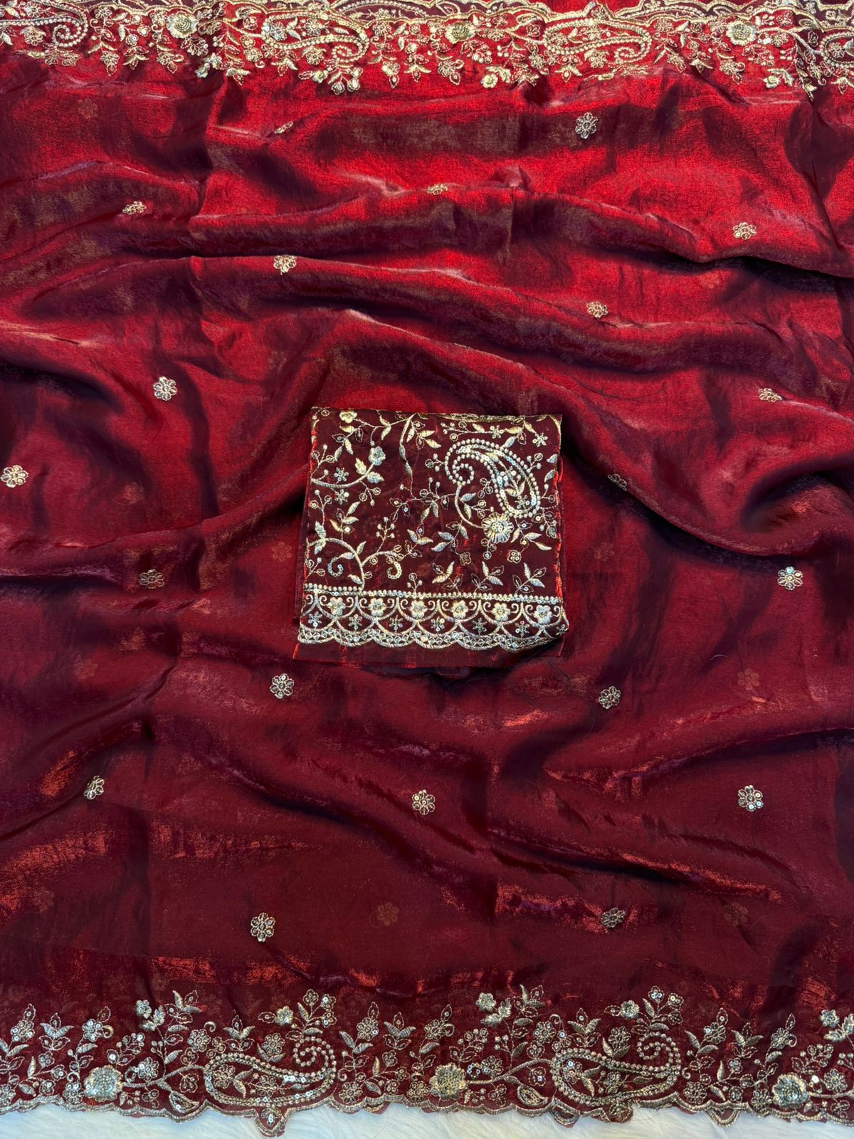 SUPER DUPER HIT DESIGN SARI