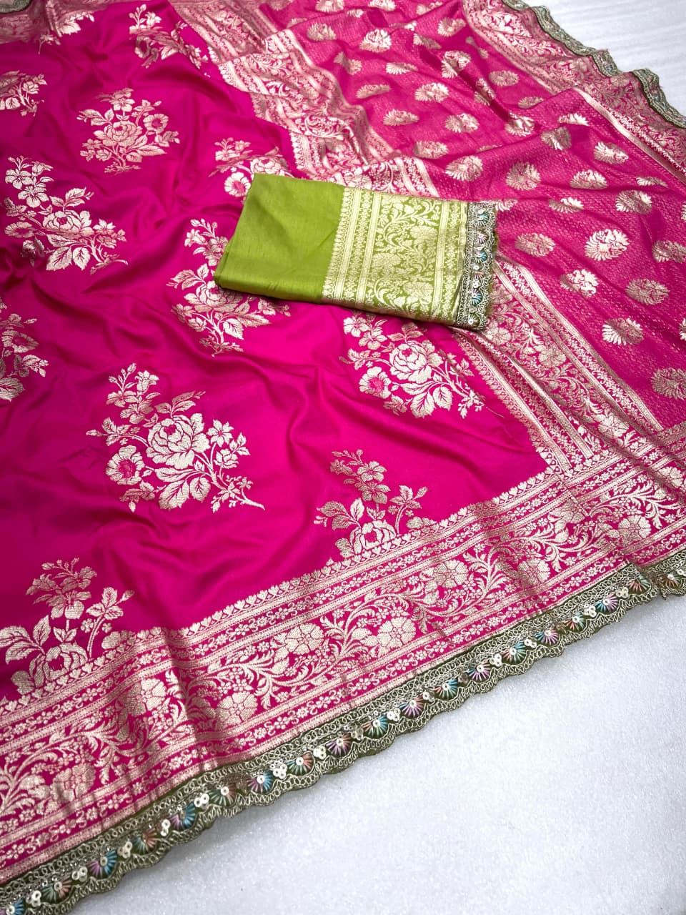 WRAP YOUR SELF IN TRADITION  SARI