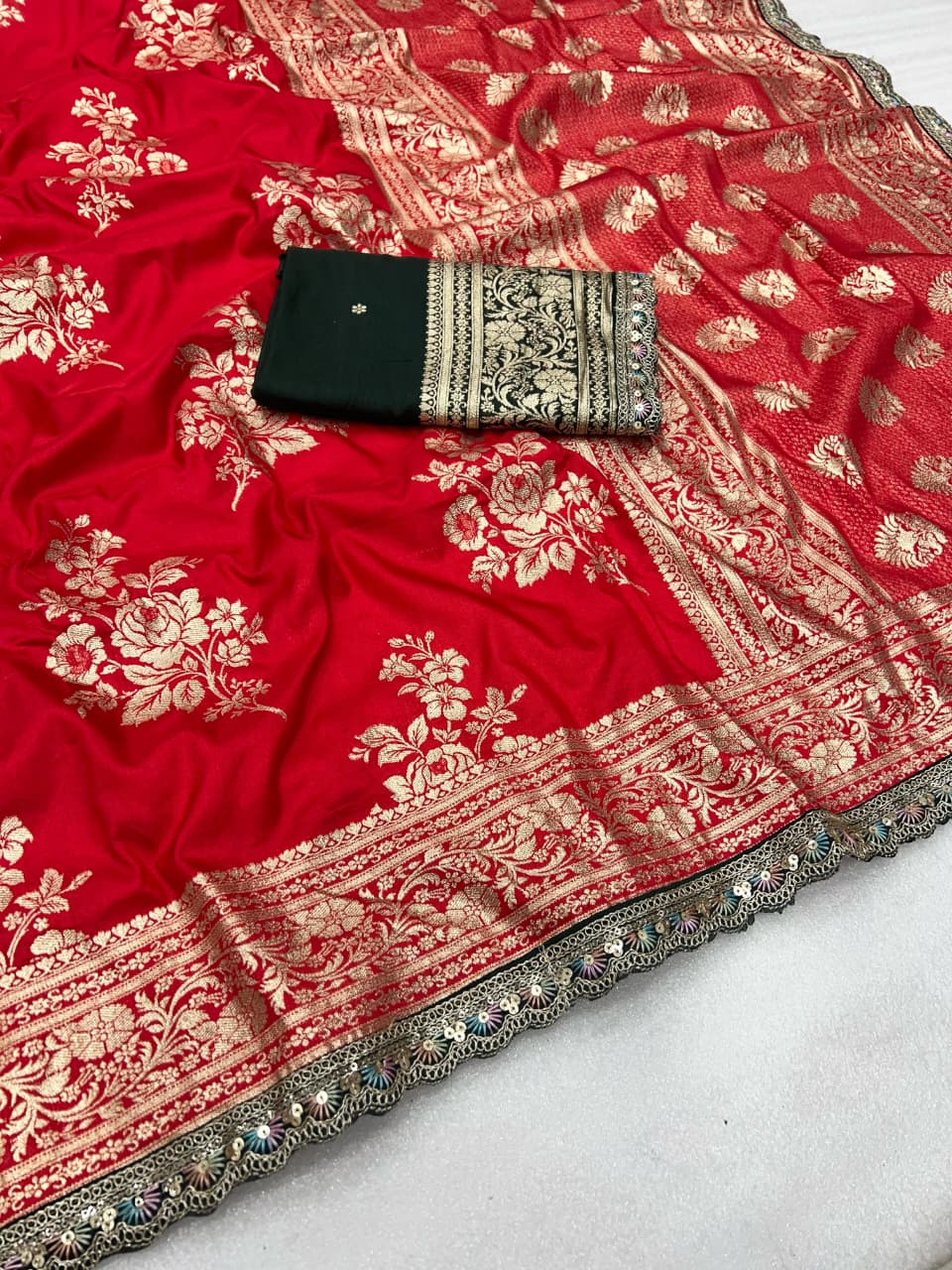 WRAP YOUR SELF IN TRADITION  SARI