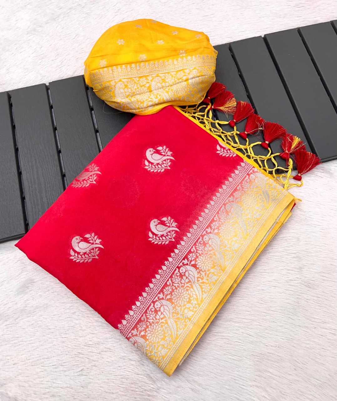 PURE KHADDI CREP GEORGETTE SAREE