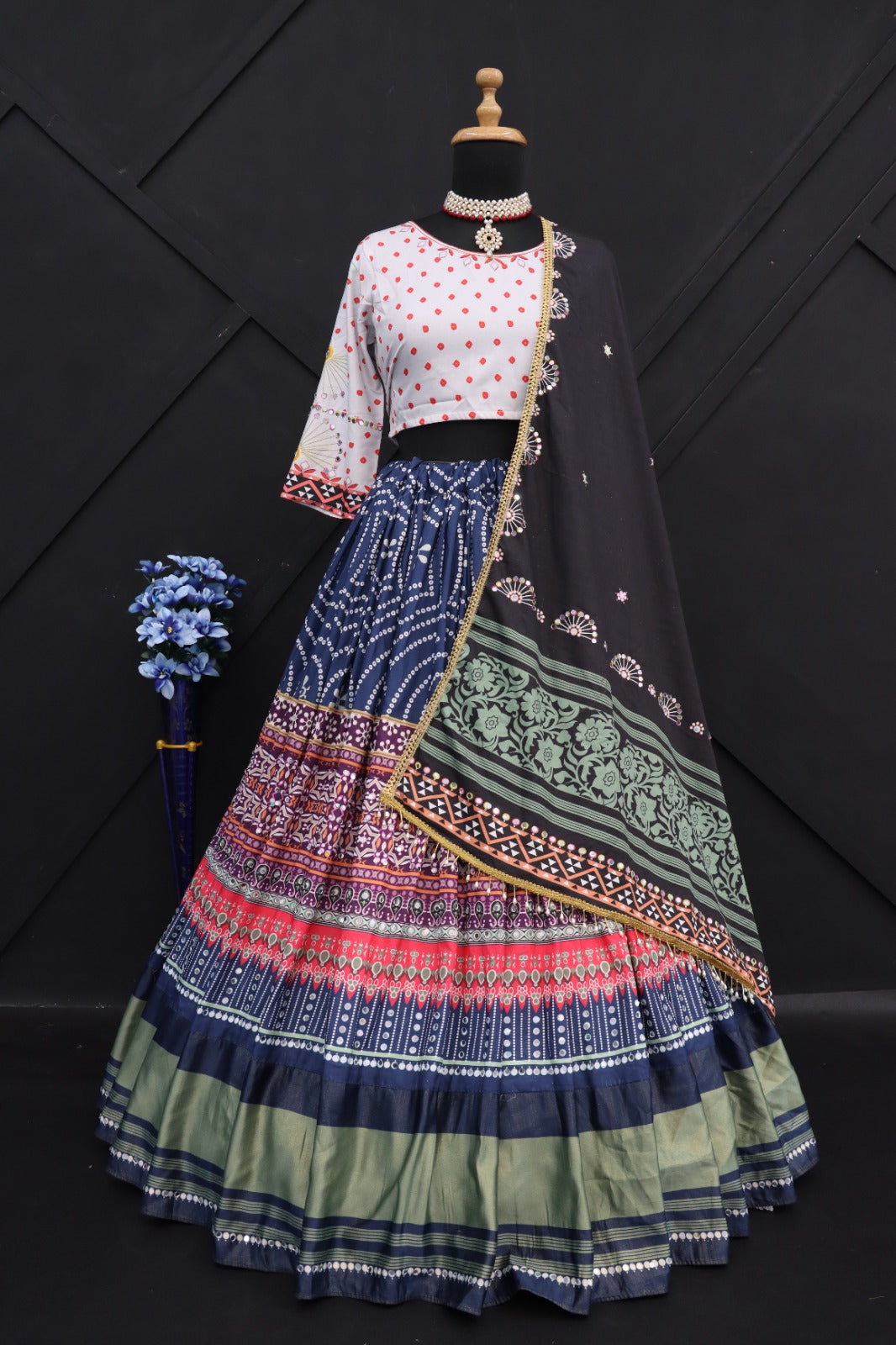 DIGITAL PRINTED WORK LAHENGA