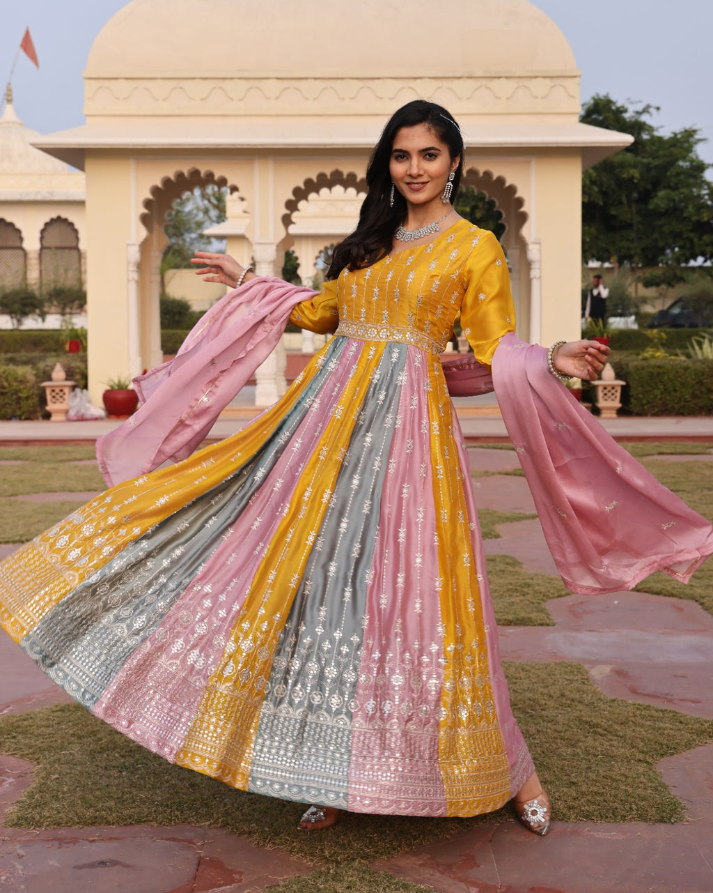 &nbsp;WEDDING WEAR ANARKALI gown👗
