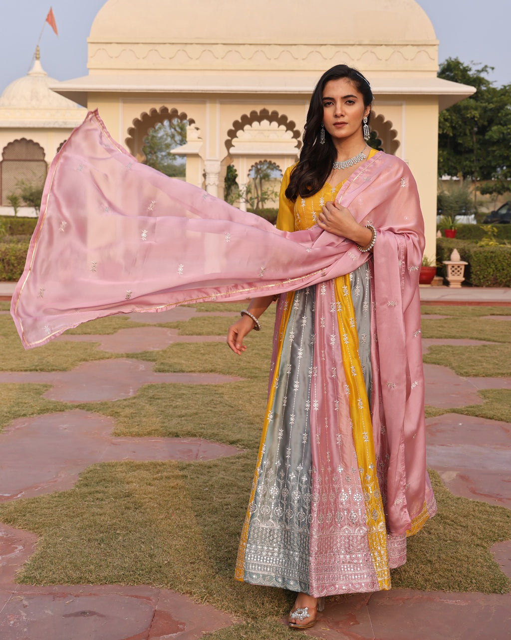 &nbsp;WEDDING WEAR ANARKALI gown👗
