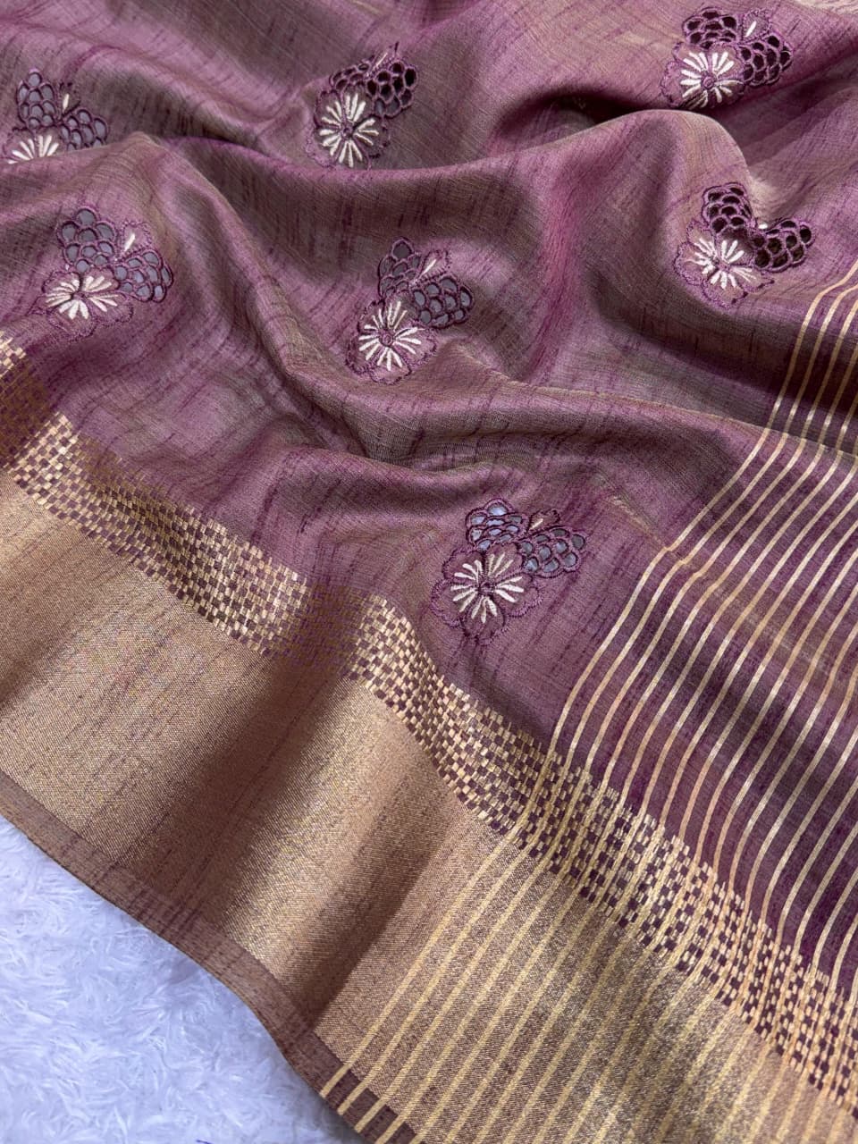 Buy Assam Silk Zari Jacquard Border With Zari Weaving Chit Pallu With Running Blouse